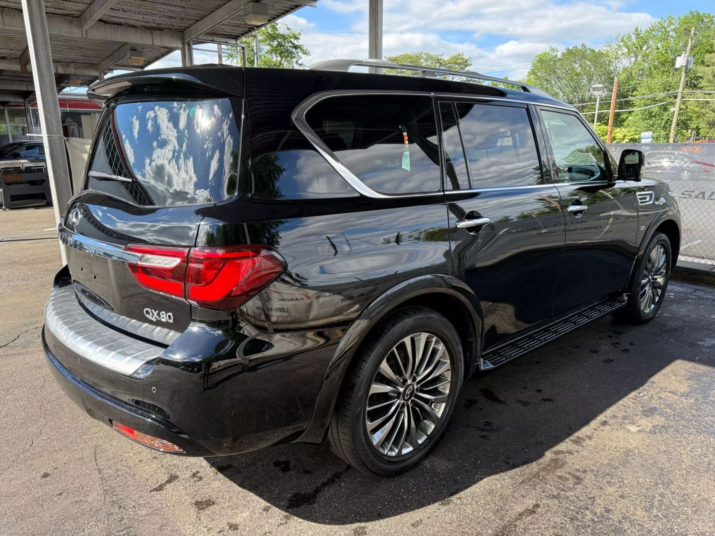 2018 Infiniti Qx80 - Image 12