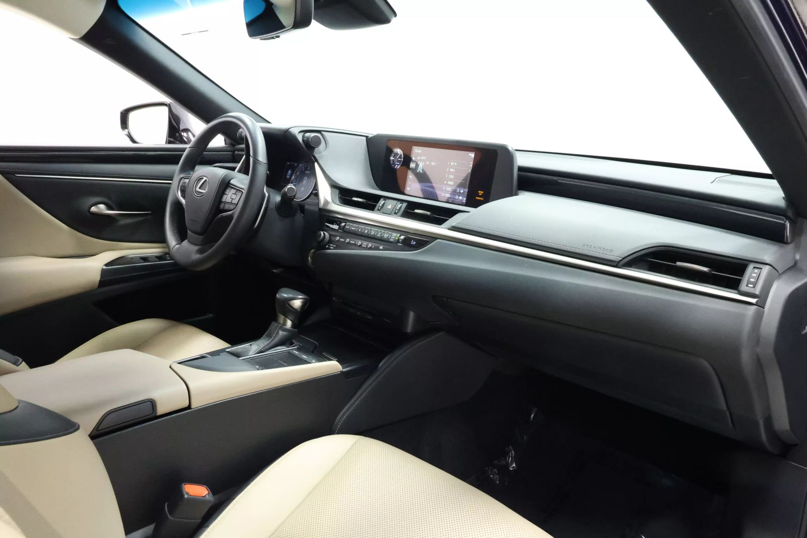 2020 Lexus Es - Image 89