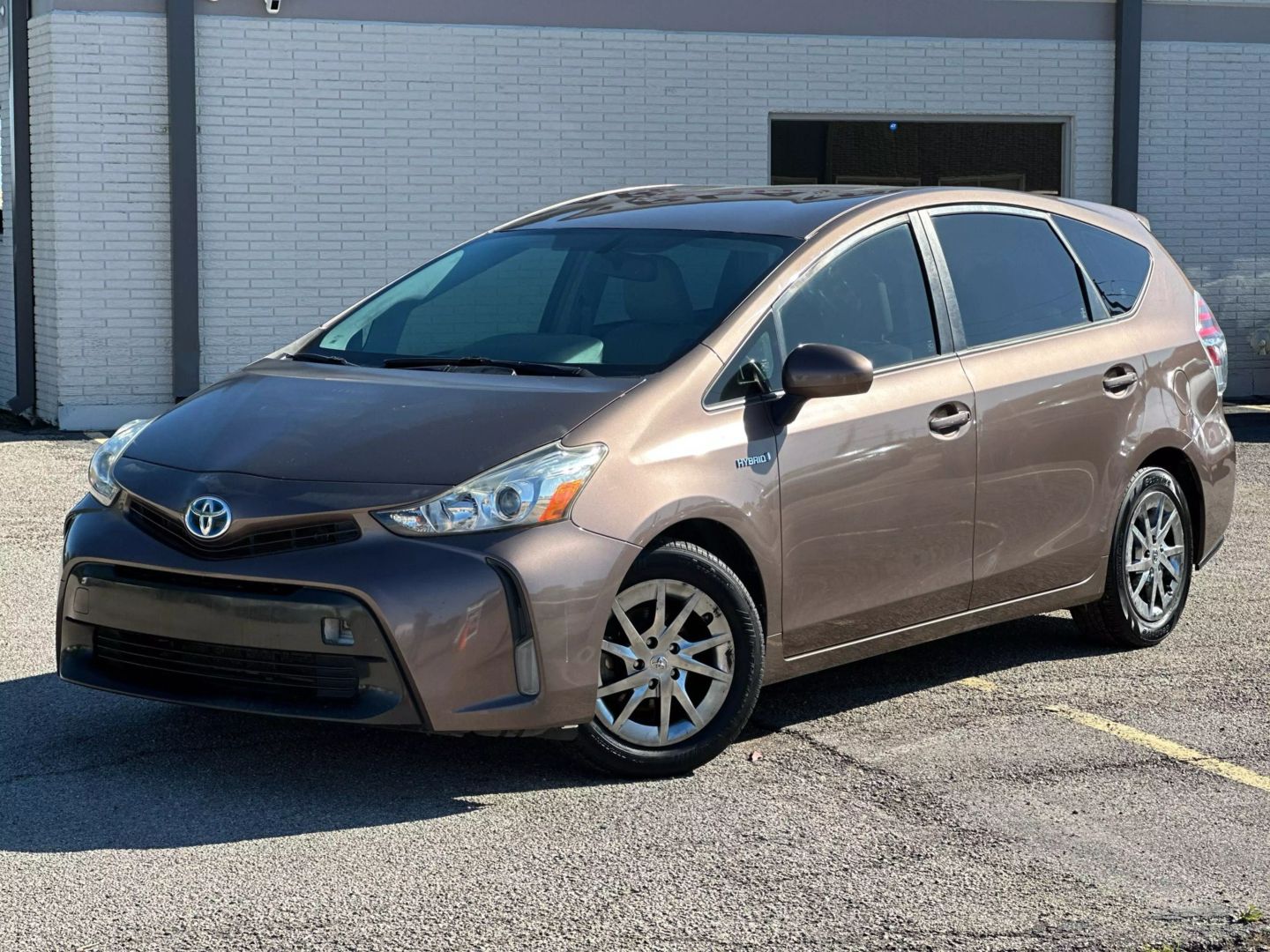 2015 Toyota Prius V - Image 2