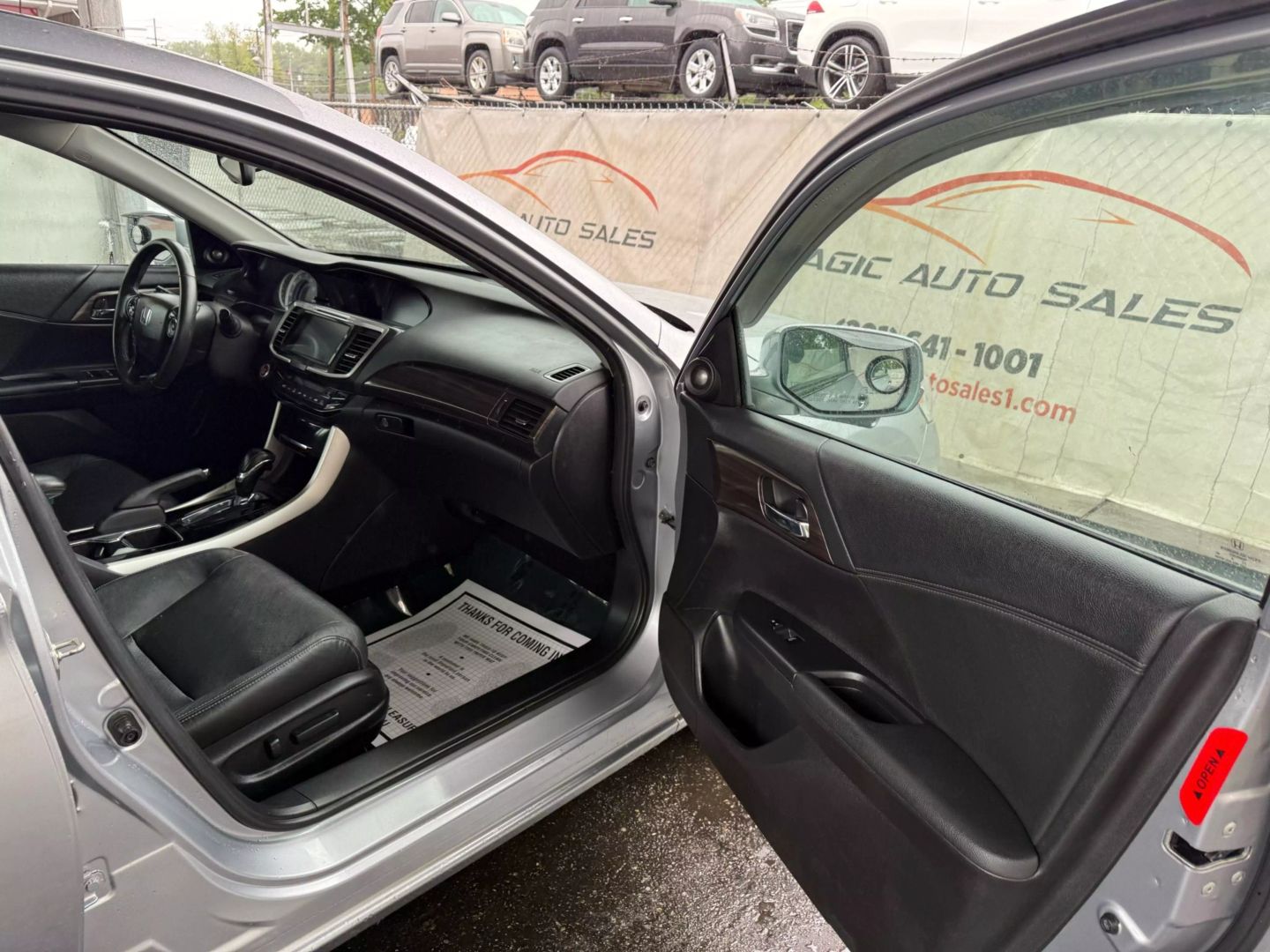 2017 Honda Accord - Image 24