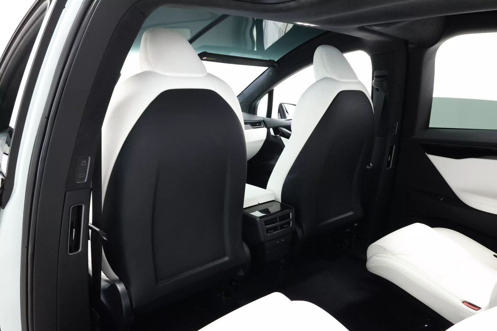 2020 Tesla Model X - Image 59