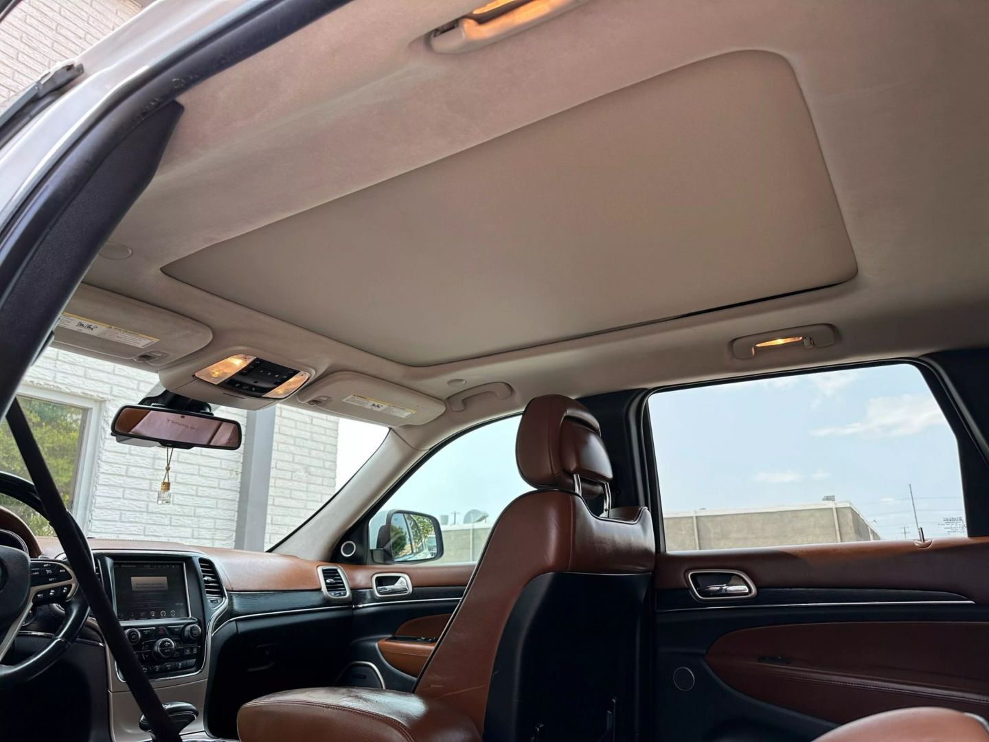 2015 Jeep Grand Cherokee - Image 64