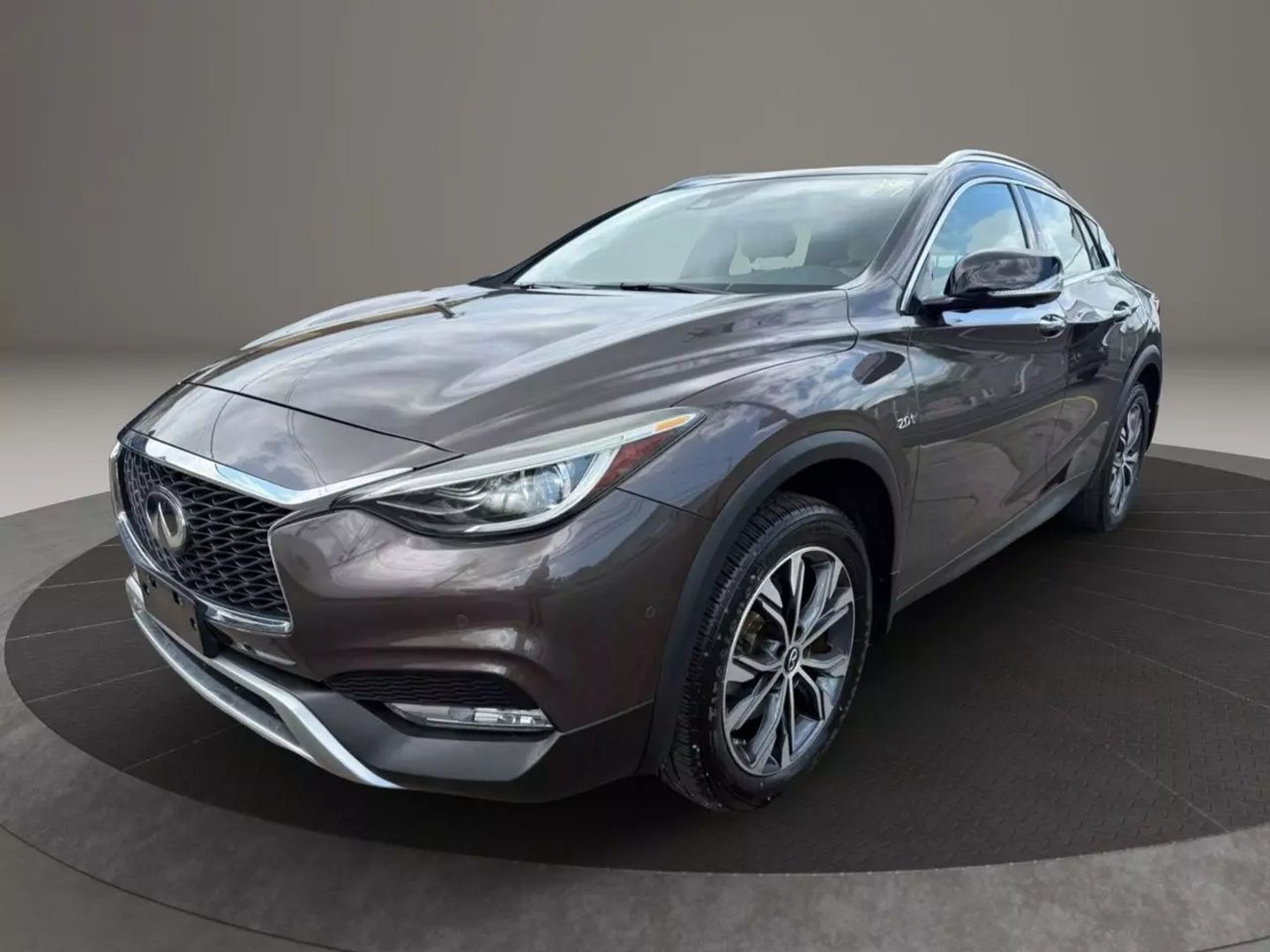 2017 INFINITI QX30