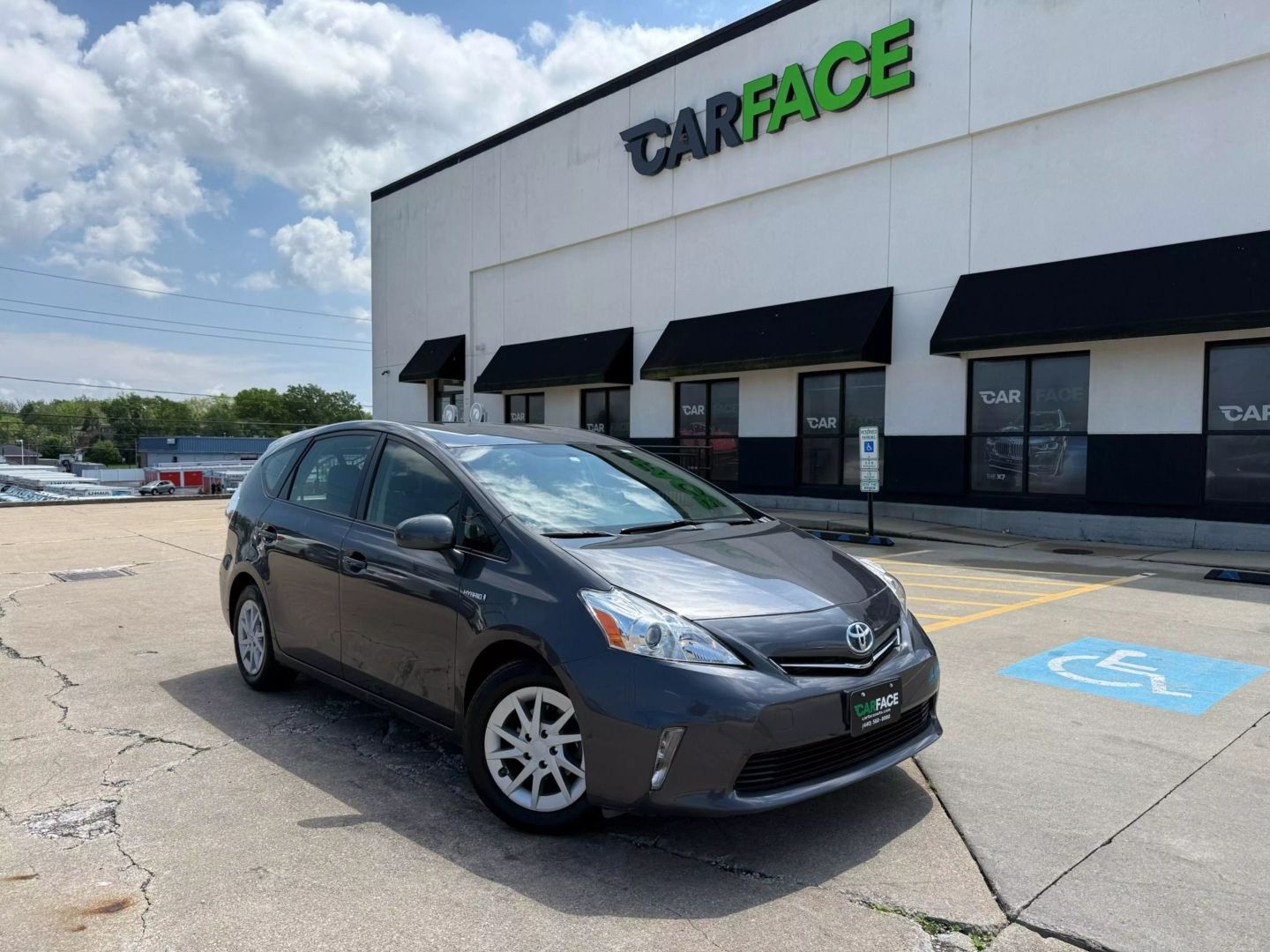 2014 Toyota Prius V - Image 1