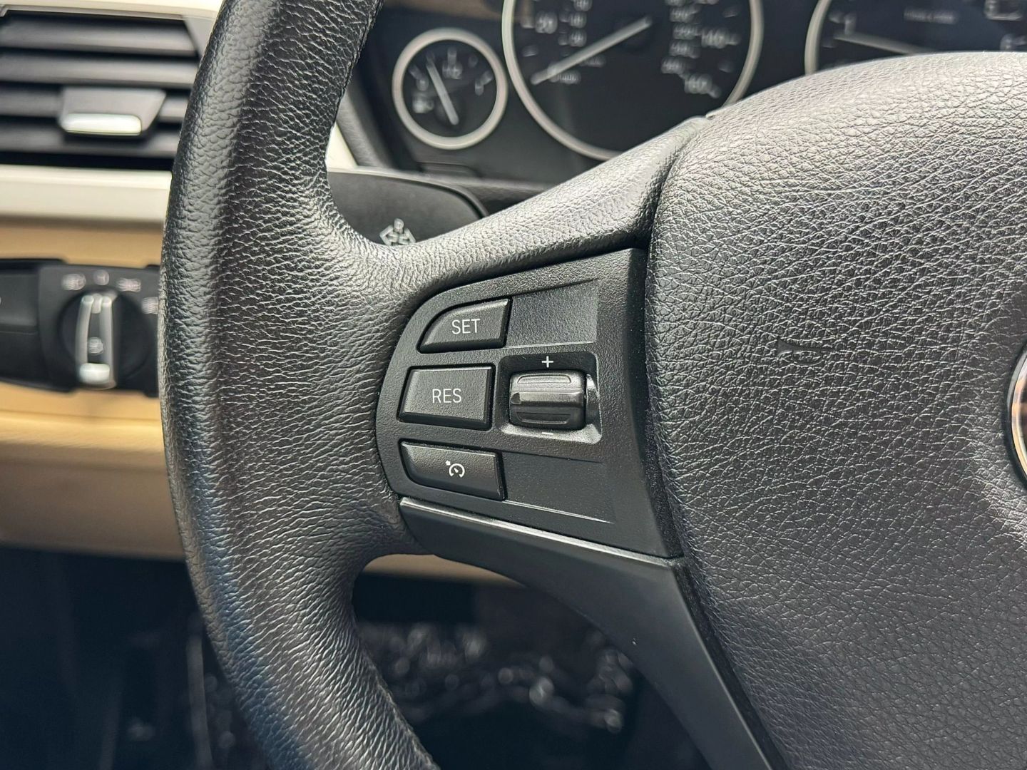 2018 Bmw 3 Series - Image 25