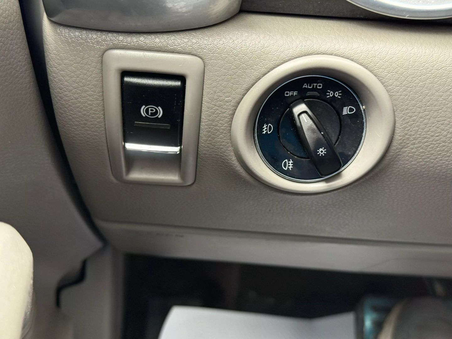 2013 Porsche Cayenne - Image 47
