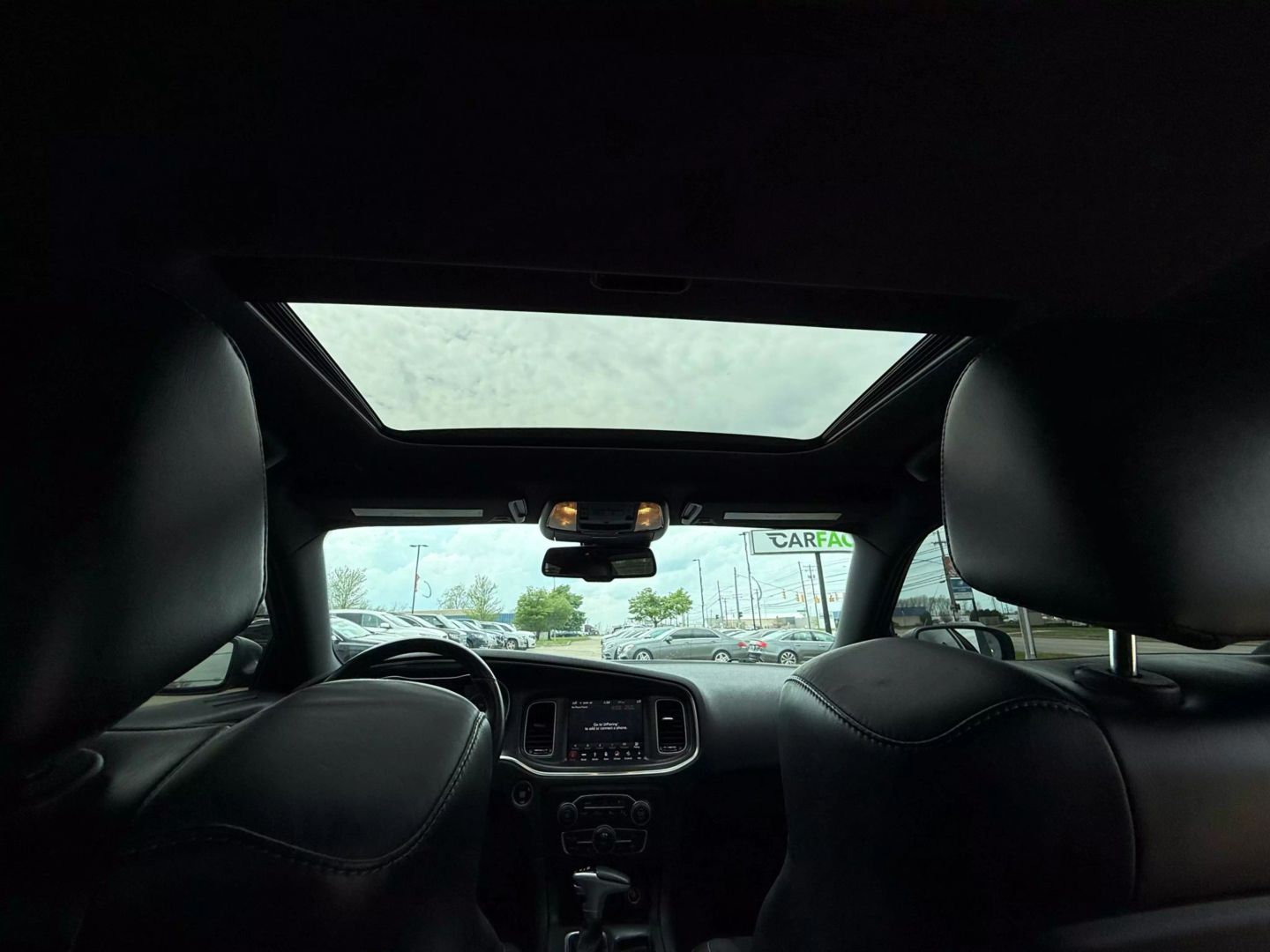 2018 Dodge Charger - Image 26
