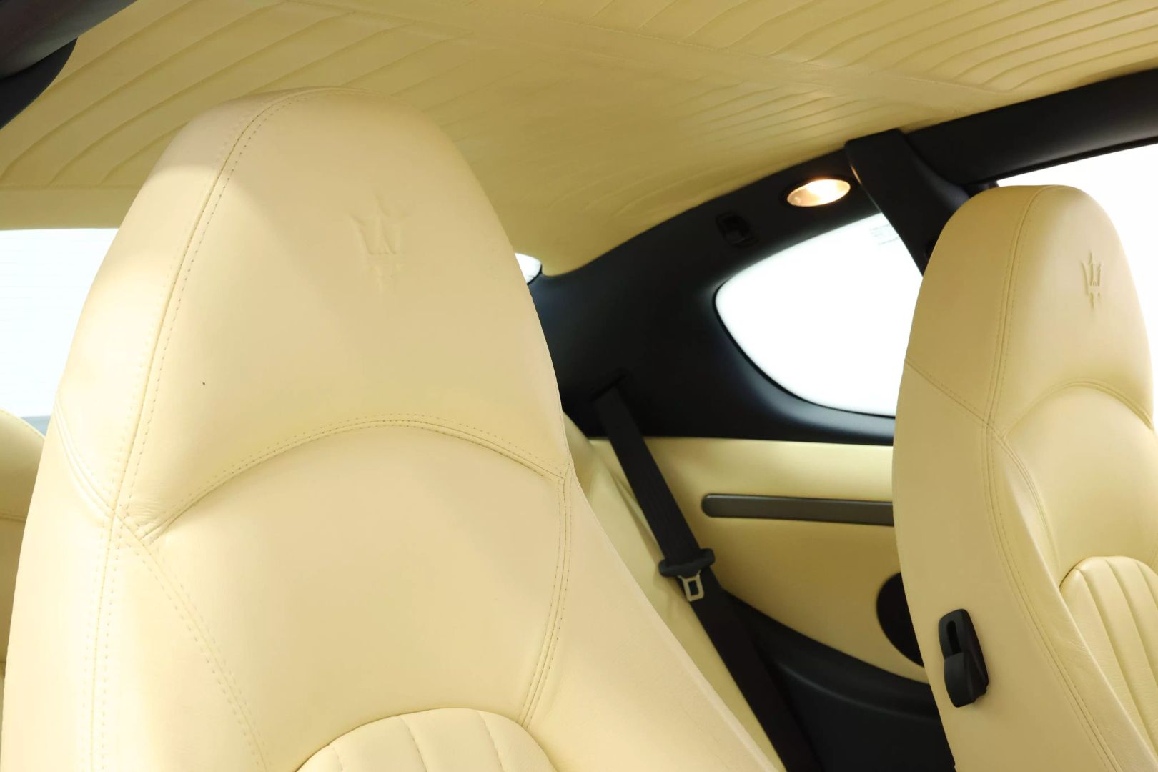 2004 Maserati Coupe - Image 76