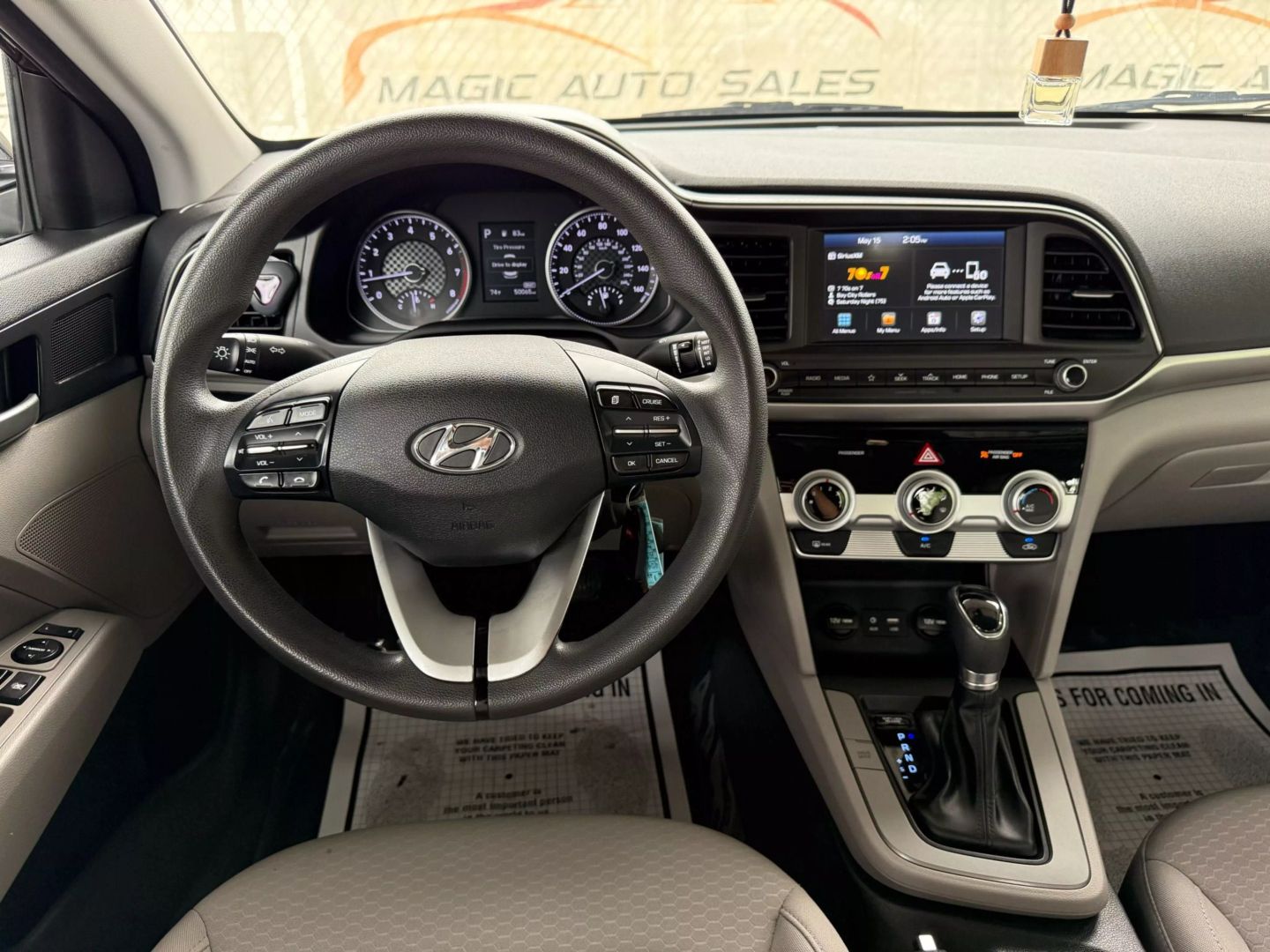 2019 Hyundai Elantra - Image 29