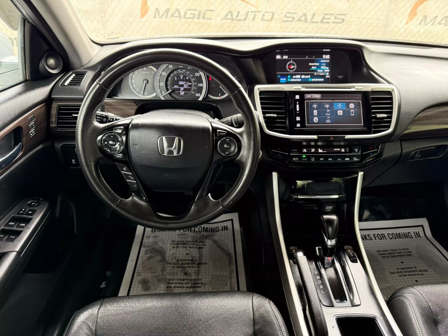 2017 Honda Accord - Image 32