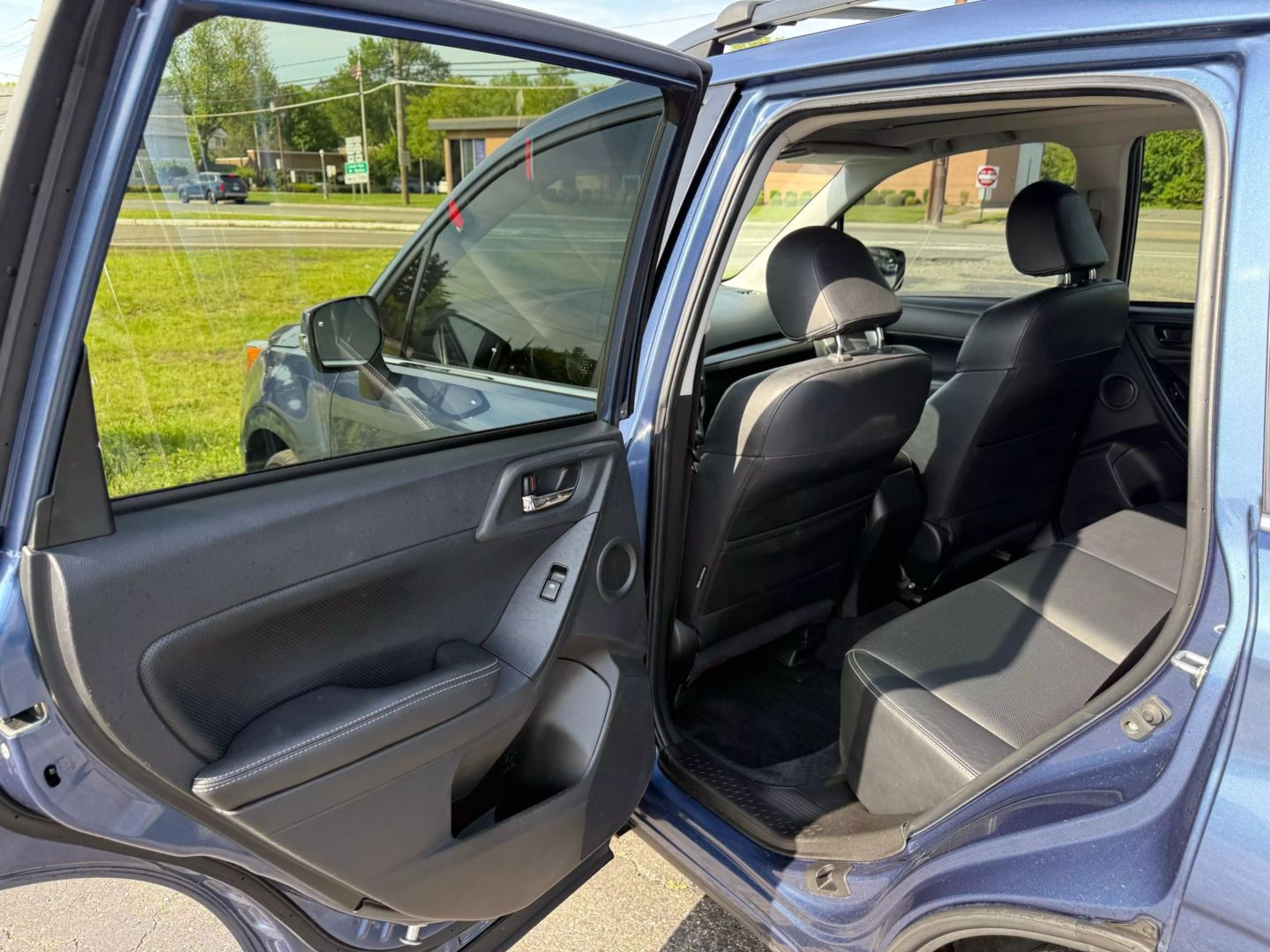 2014 Subaru Forester - Image 17