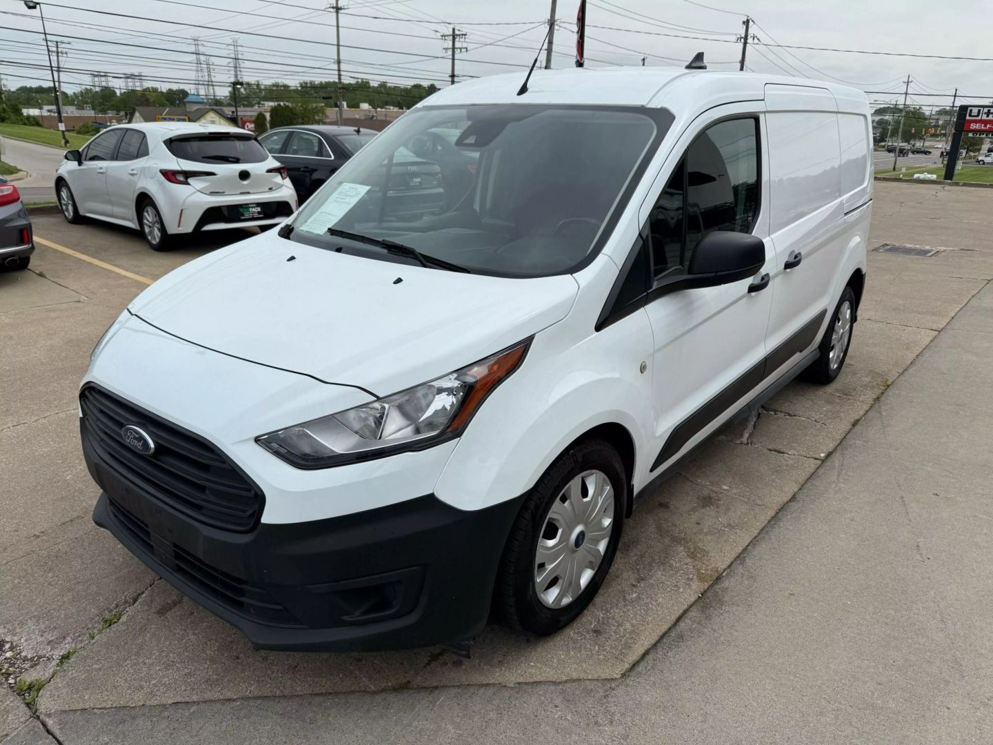 2022 Ford Transit Connect Cargo Van - Image 4