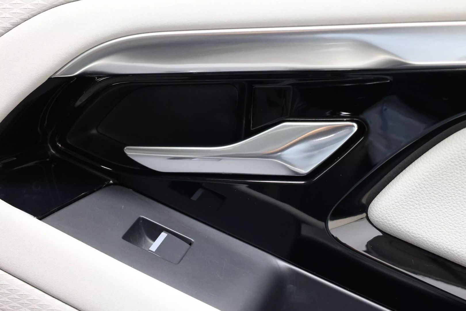 2020 Land Rover Range Rover Evoque - Image 71