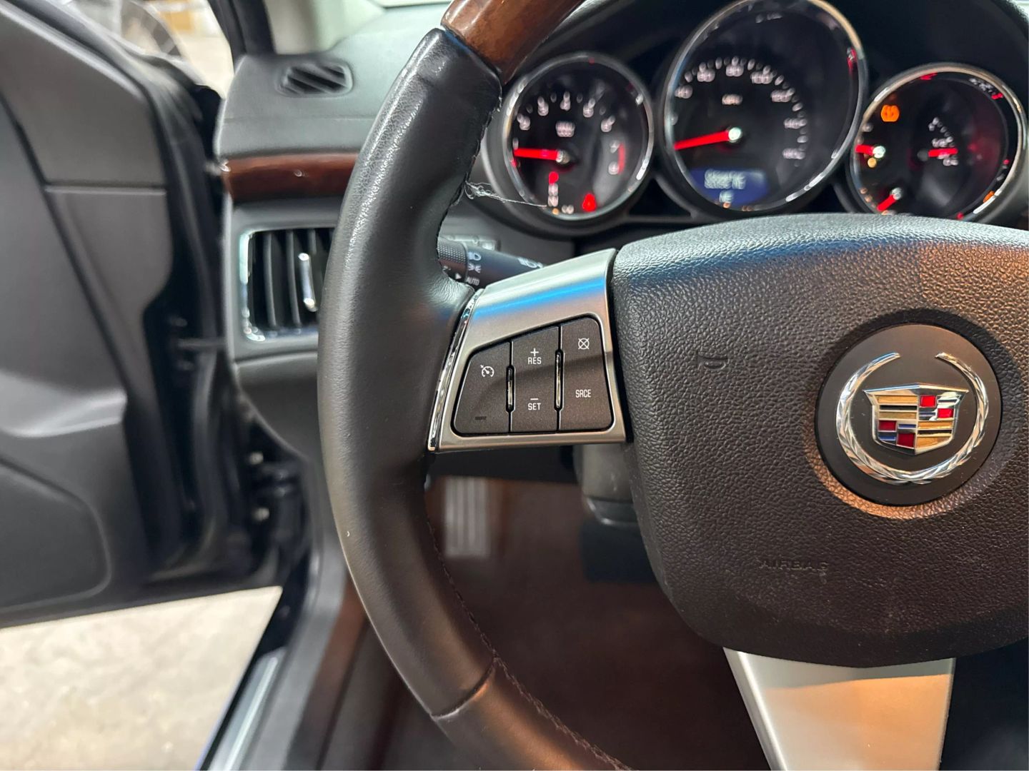 2012 Cadillac Cts - Image 23