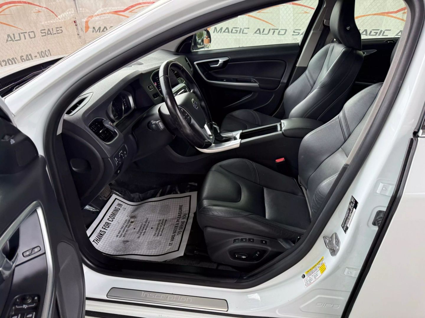 2017 Volvo S60 - Image 15