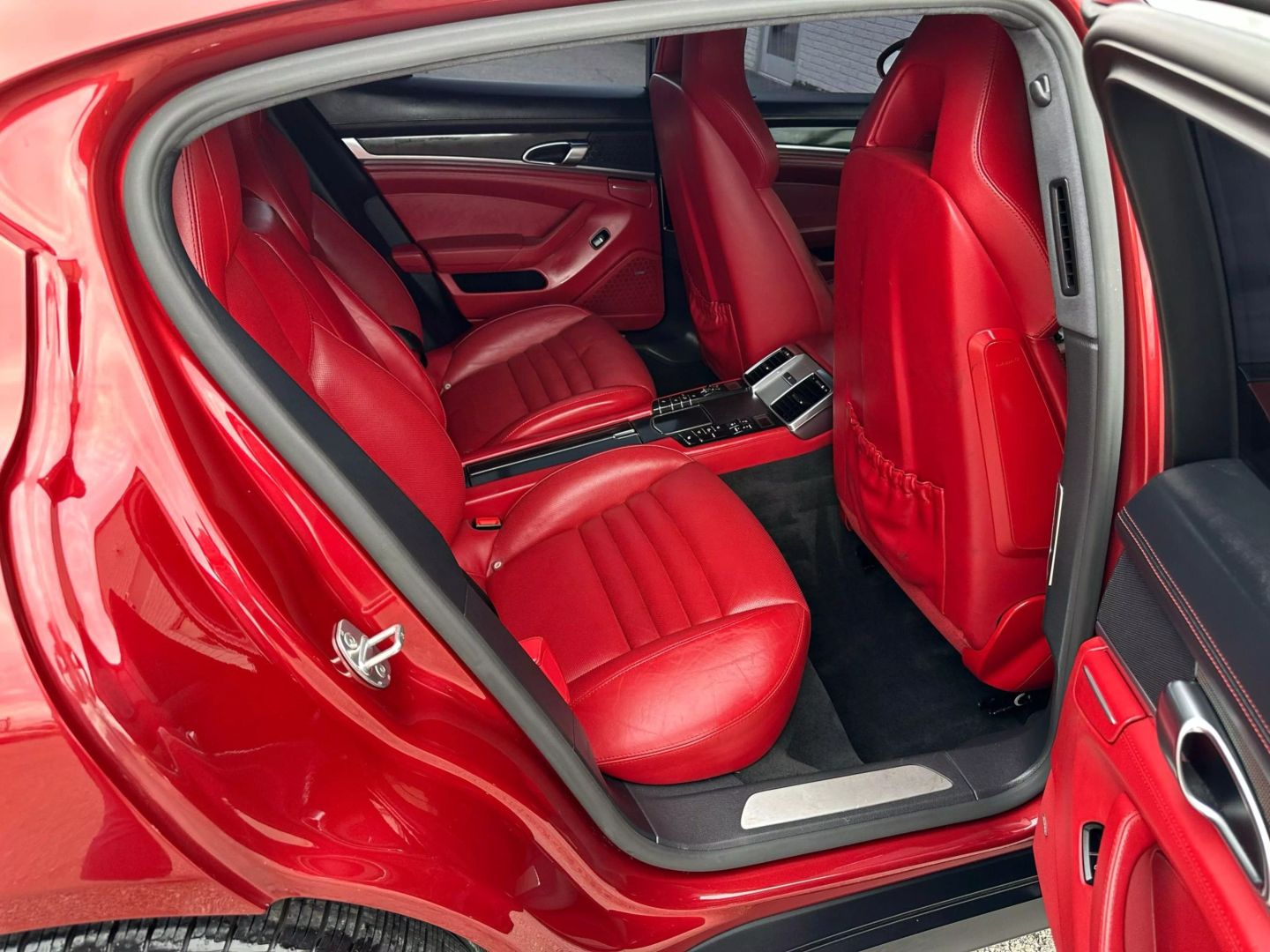2014 Porsche Panamera - Image 49