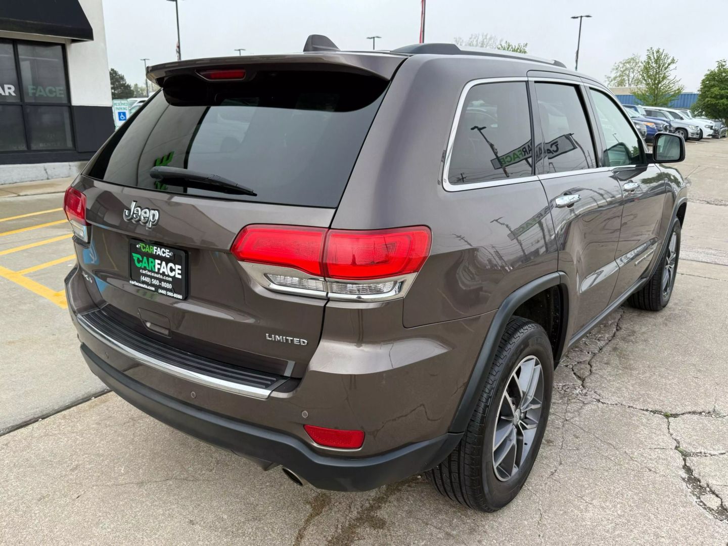 2018 Jeep Grand Cherokee - Image 14