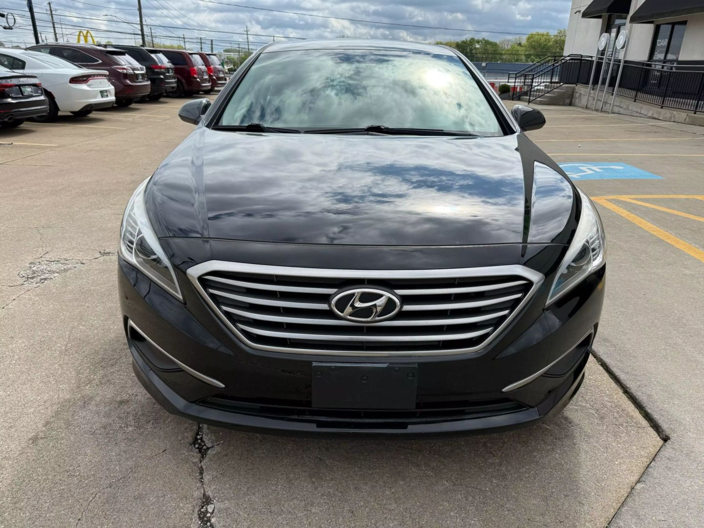 2016 Hyundai Sonata - Image 2