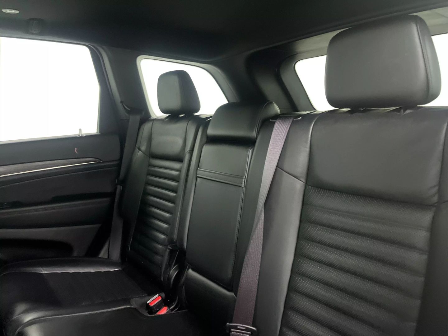 2021 Jeep Grand Cherokee - Image 11