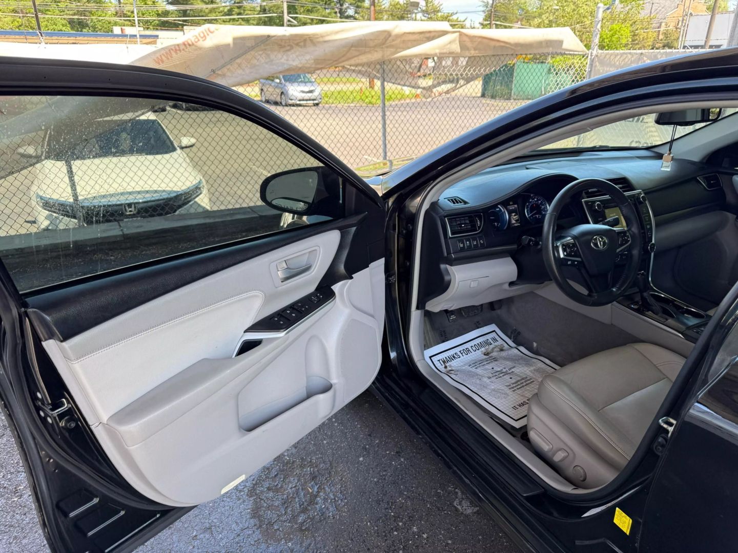 2015 Toyota Camry - Image 14