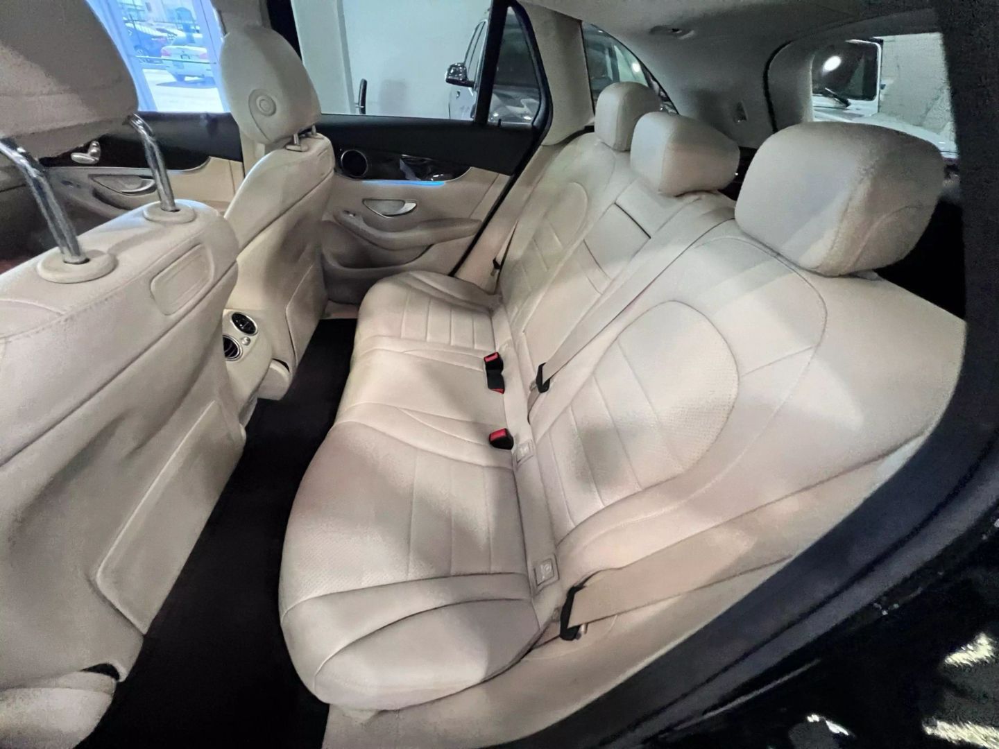 2019 Mercedes-benz Glc Glc 300 Sport Utility 4d - Image 10
