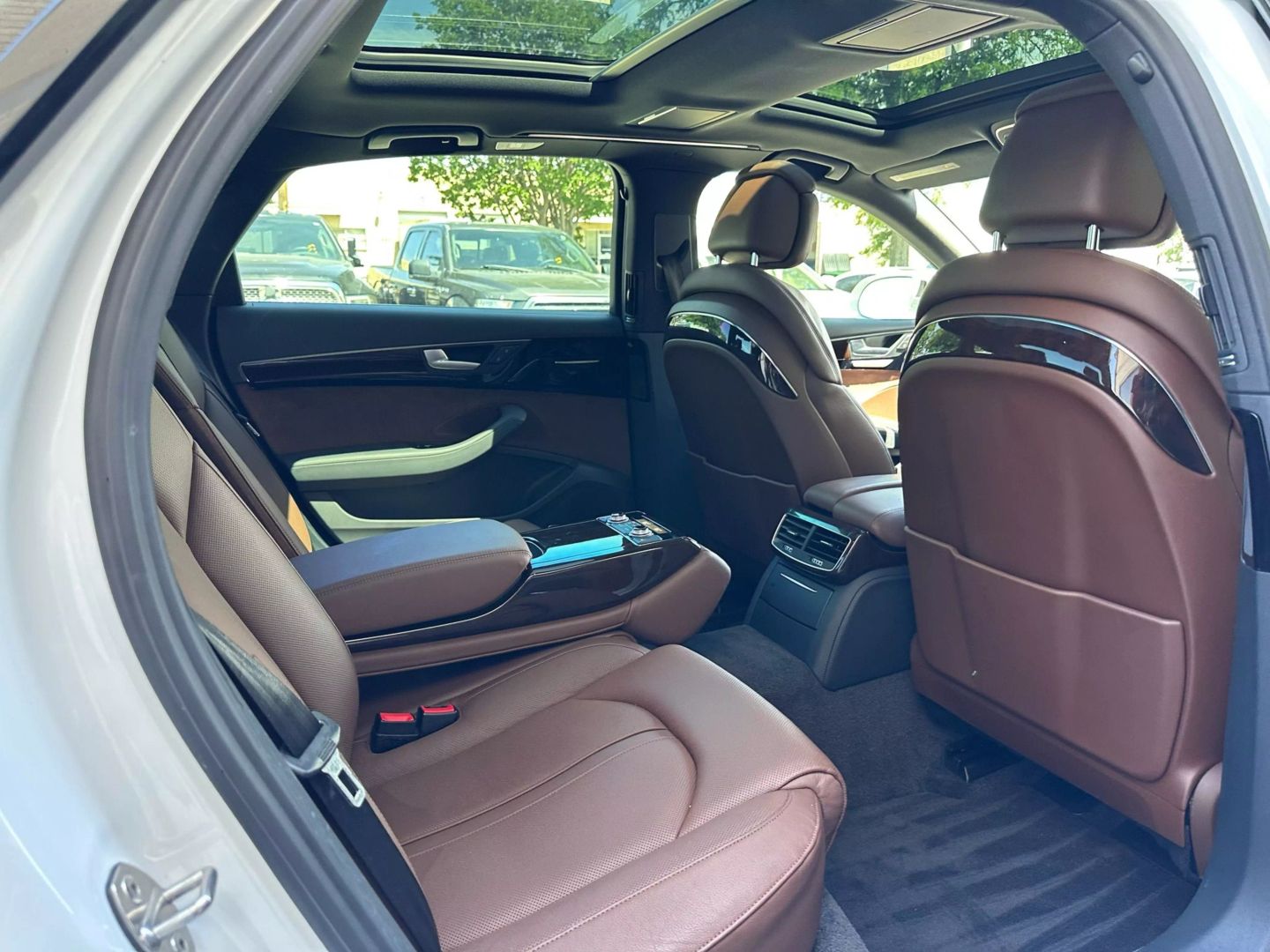 2016 Audi A8 - Image 26
