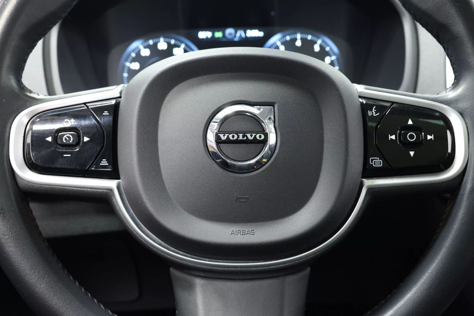 2022 Volvo Xc90 - Image 23