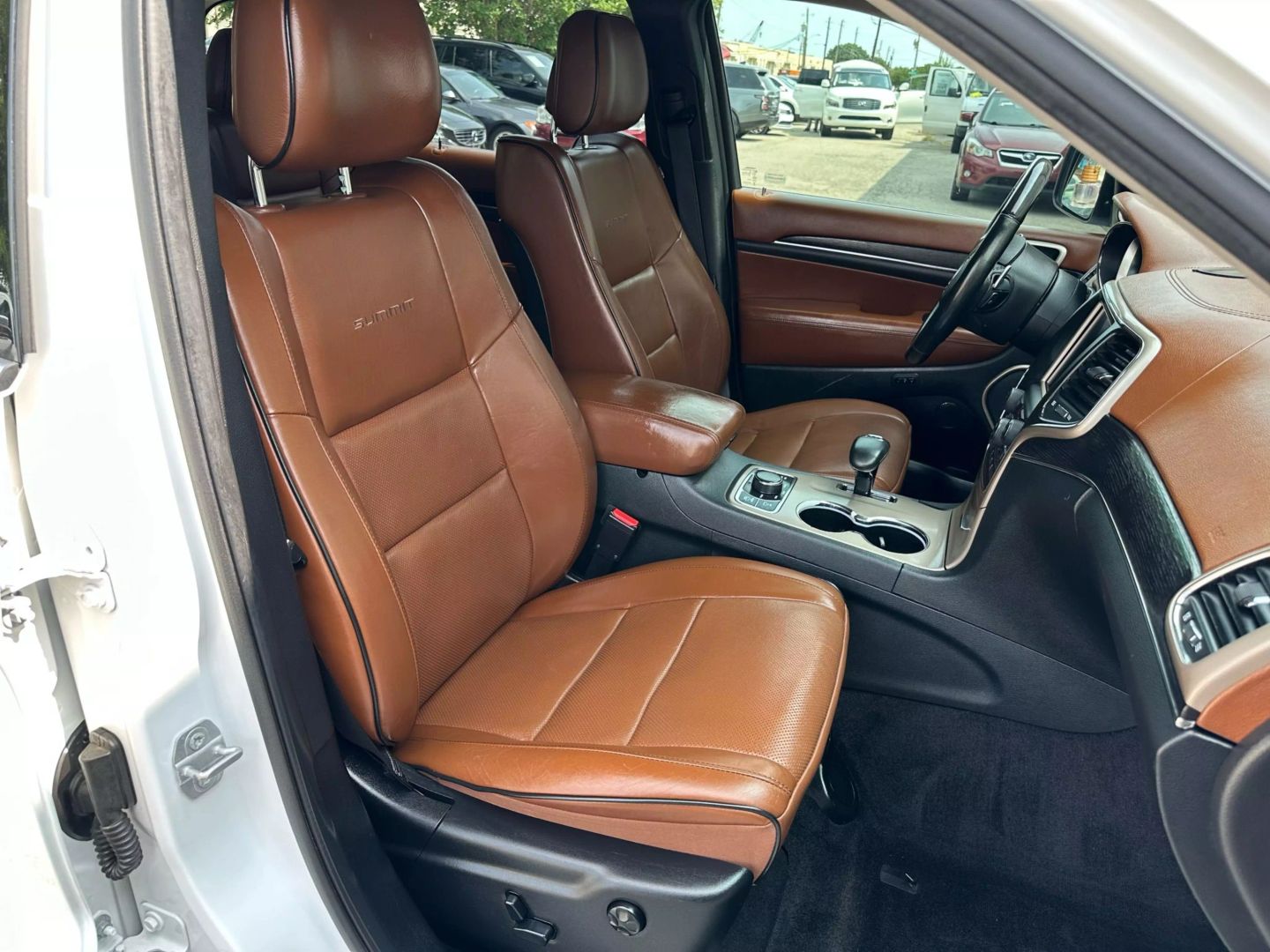 2015 Jeep Grand Cherokee - Image 37