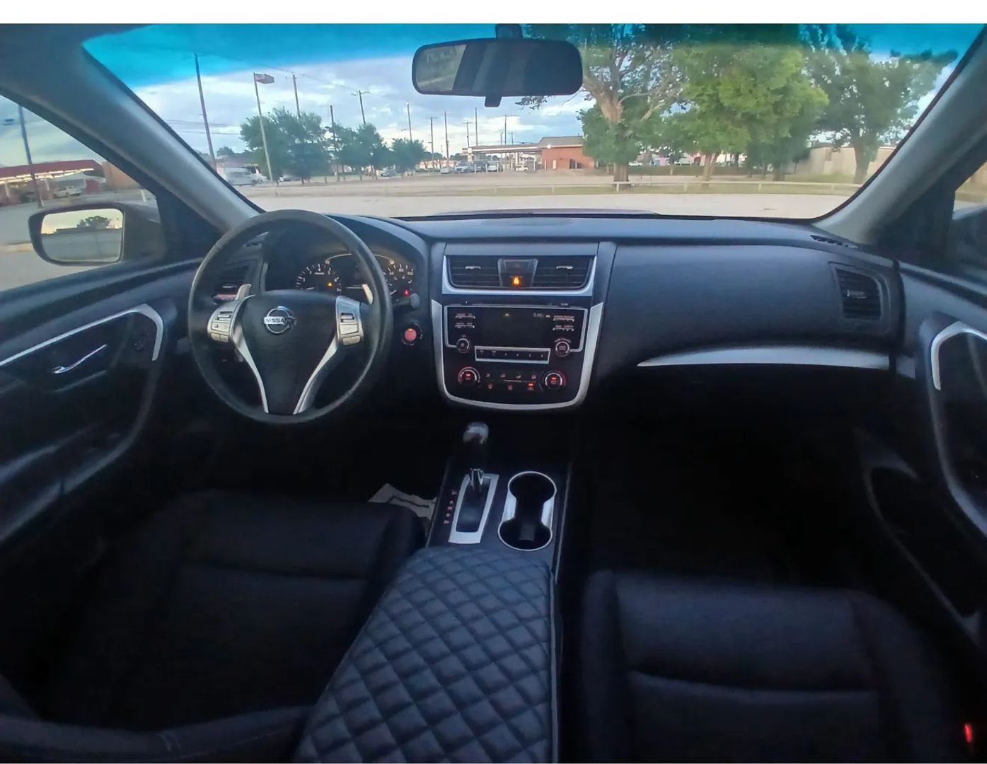 2016 Nissan Altima - Image 14