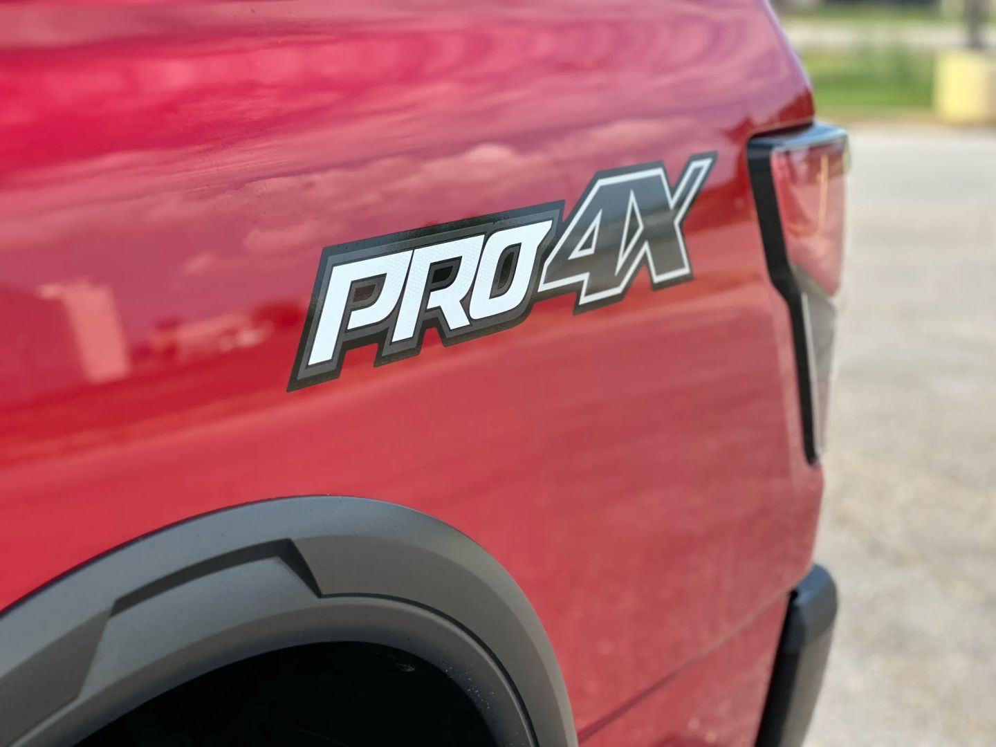 2020 NISSAN TITAN CREW CAB PICKUP V8, 5.6 LITER PRO-4X PICKUP 4D 5 1/2 FT