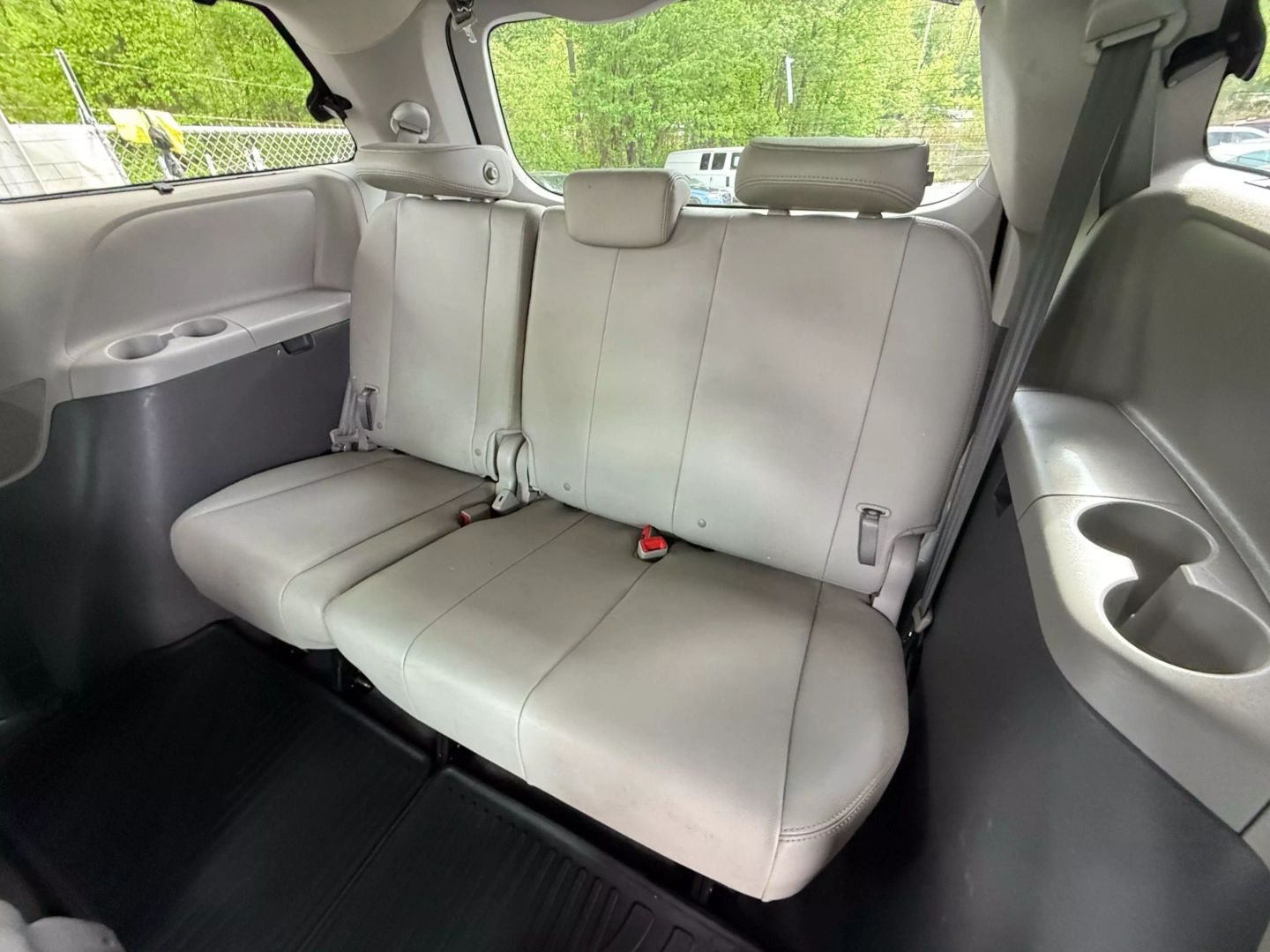 2020 Toyota Sienna - Image 19