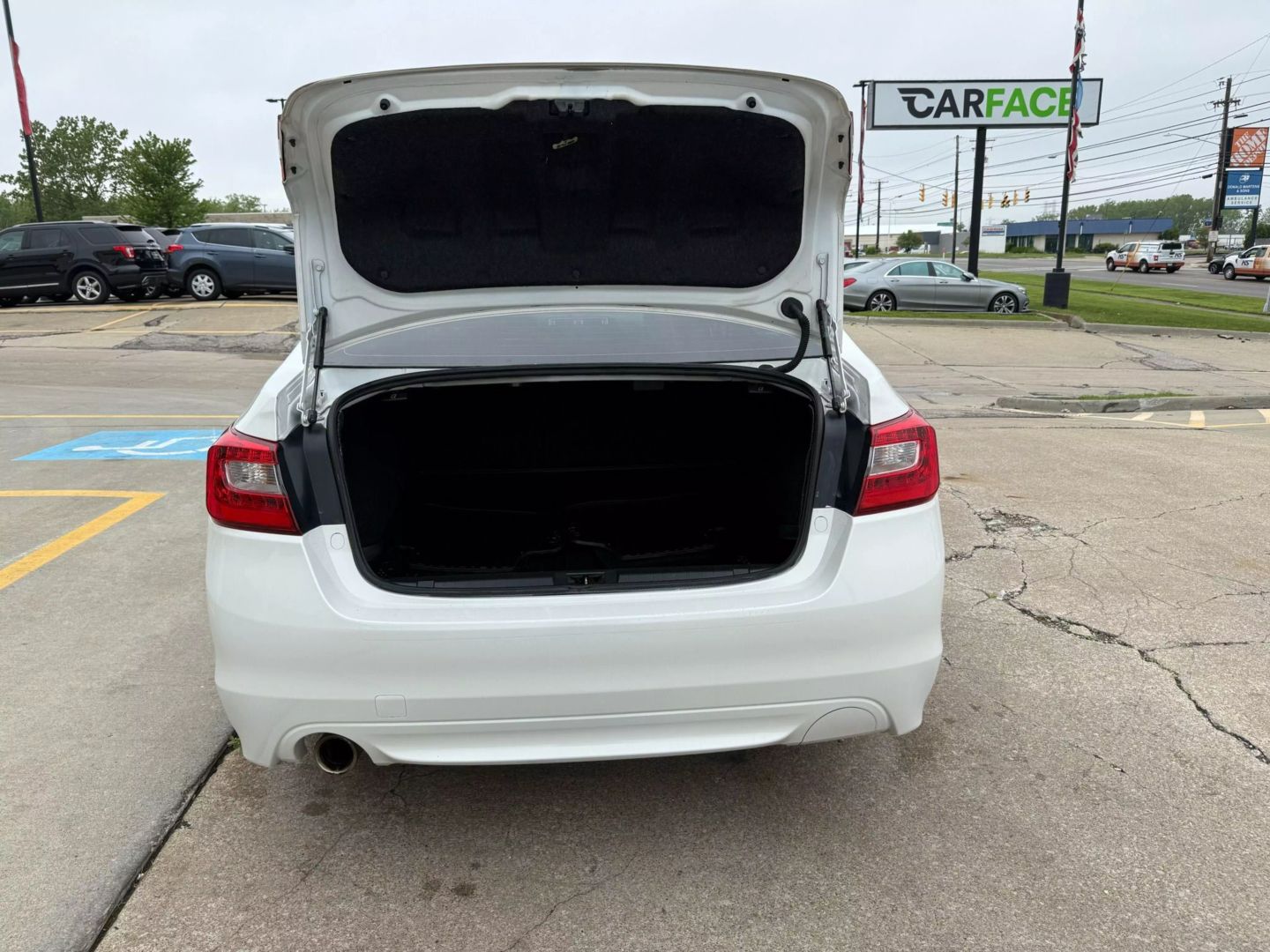 2015 Subaru Legacy - Image 11