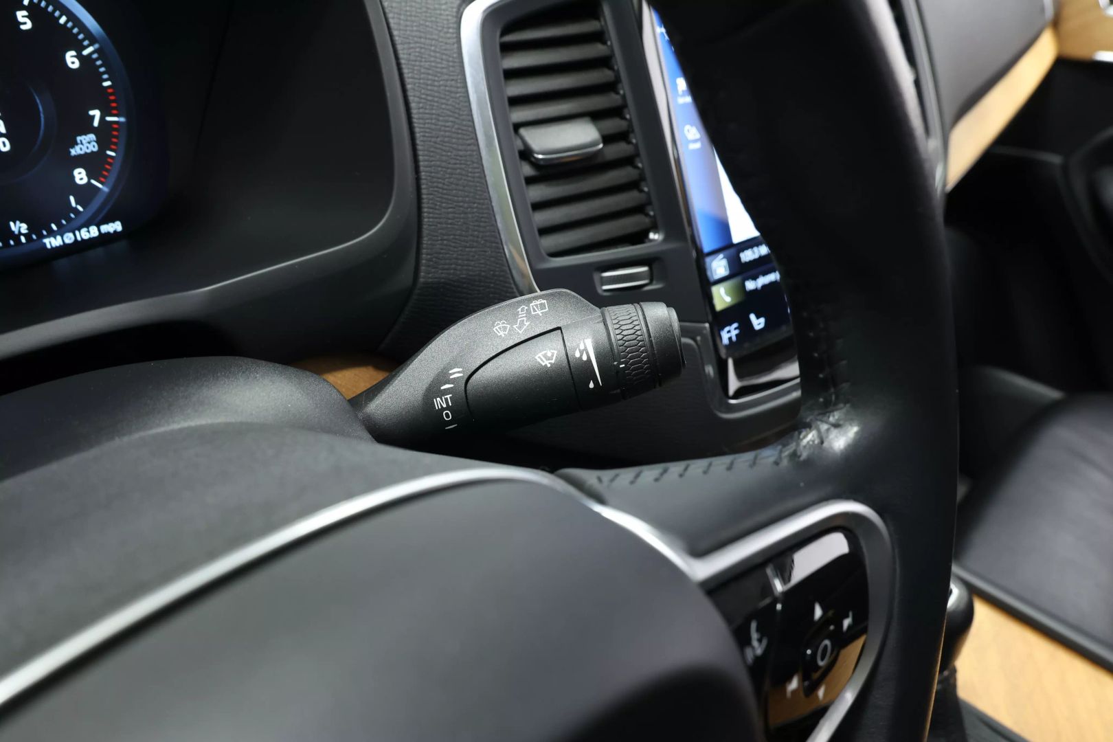 2022 Volvo Xc90 - Image 25
