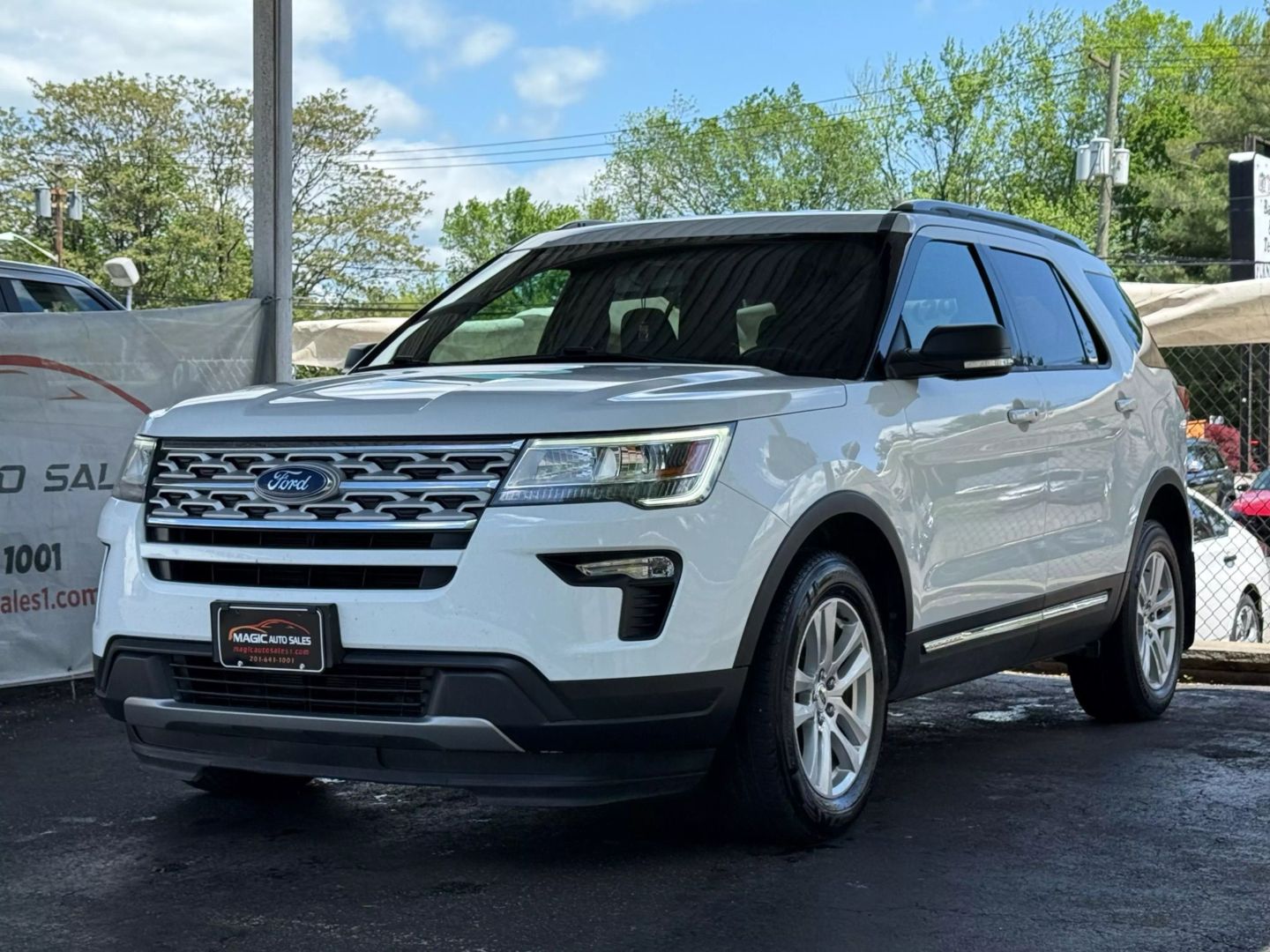 2019 Ford Explorer - Image 3