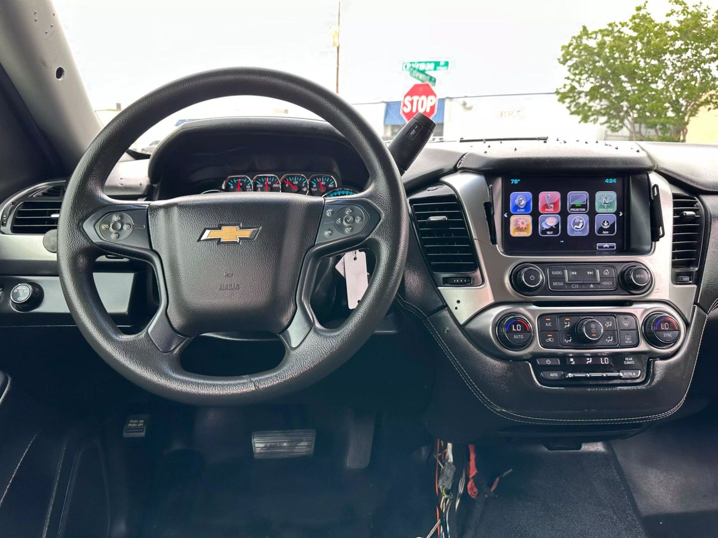 2019 Chevrolet Tahoe - Image 25
