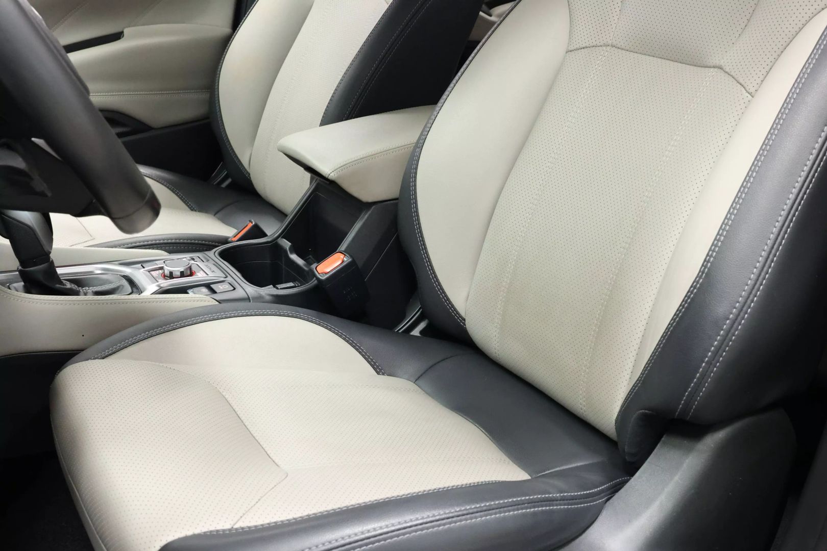 2021 Subaru Forester - Image 16