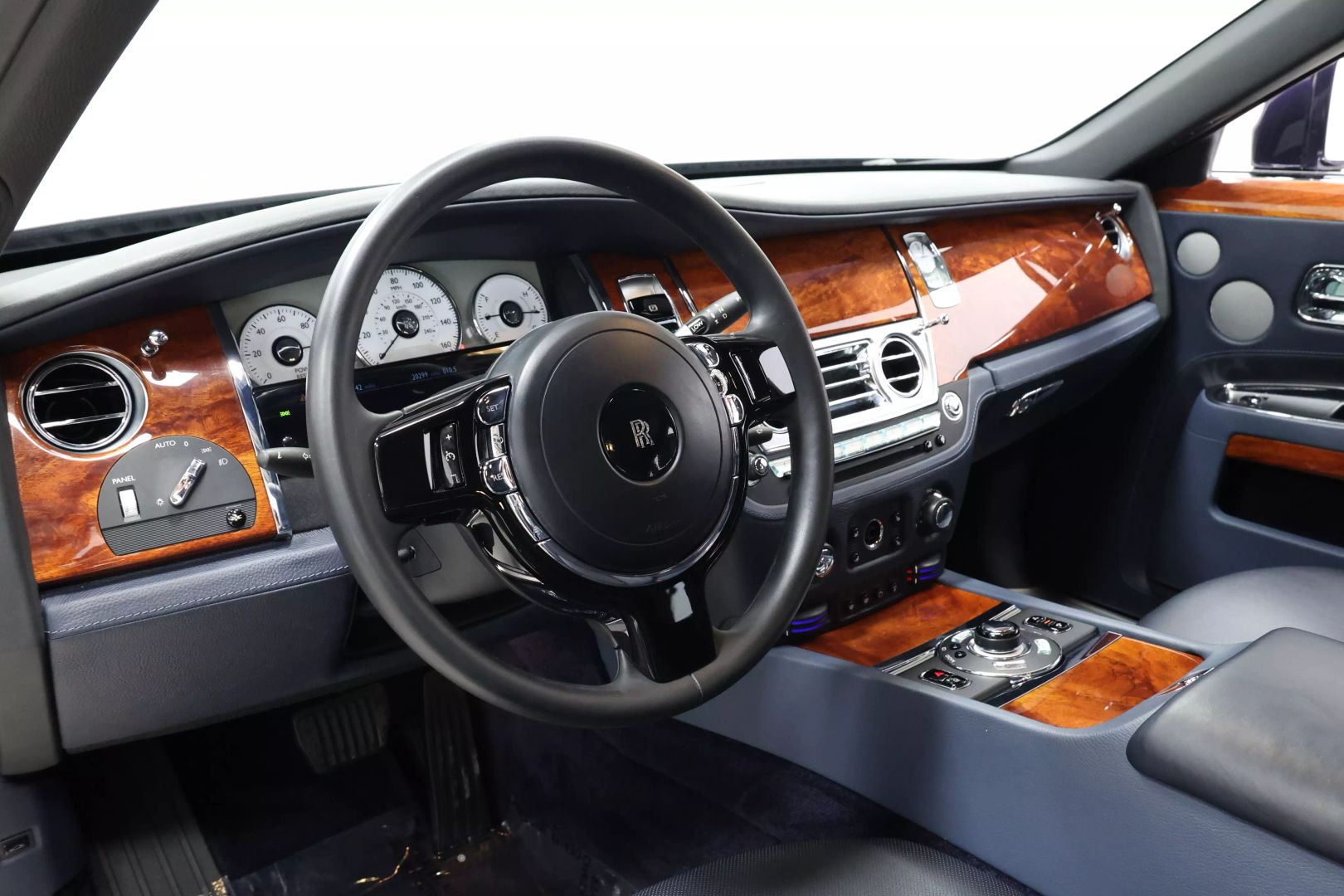 2012 Rolls-royce Ghost - Image 2