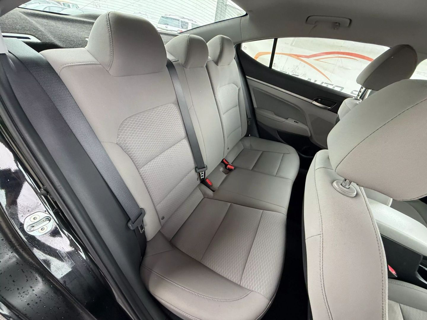 2019 Hyundai Elantra - Image 23