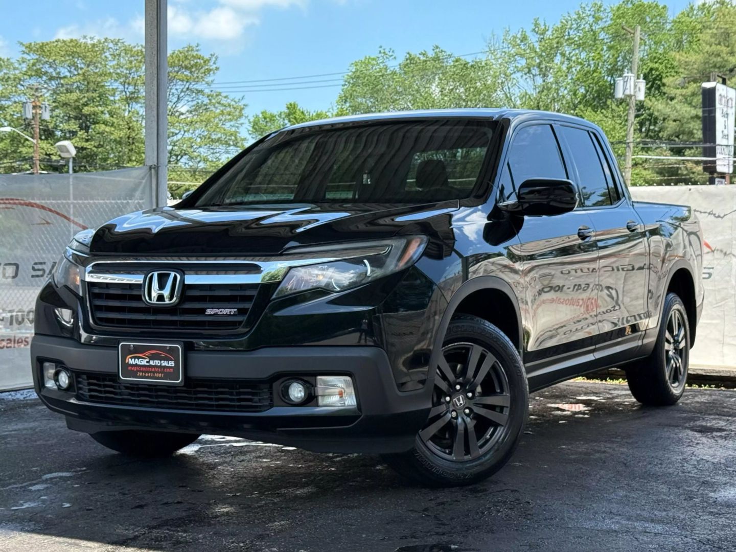2019 Honda Ridgeline - Image 1