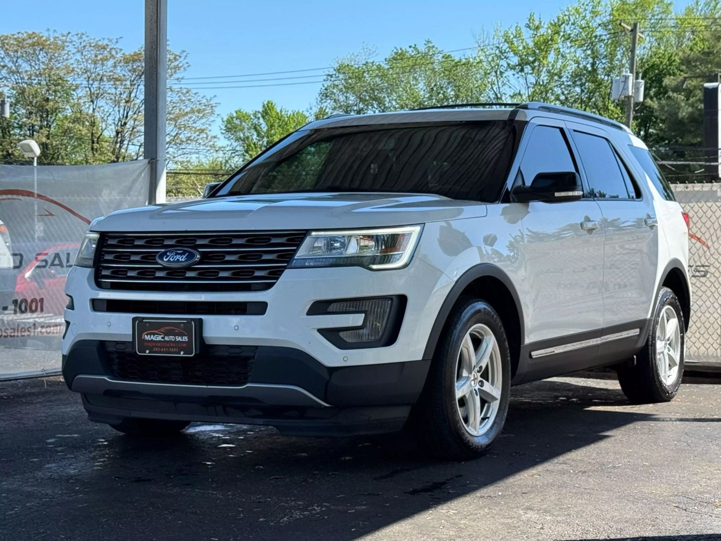 2017 Ford Explorer - Image 3