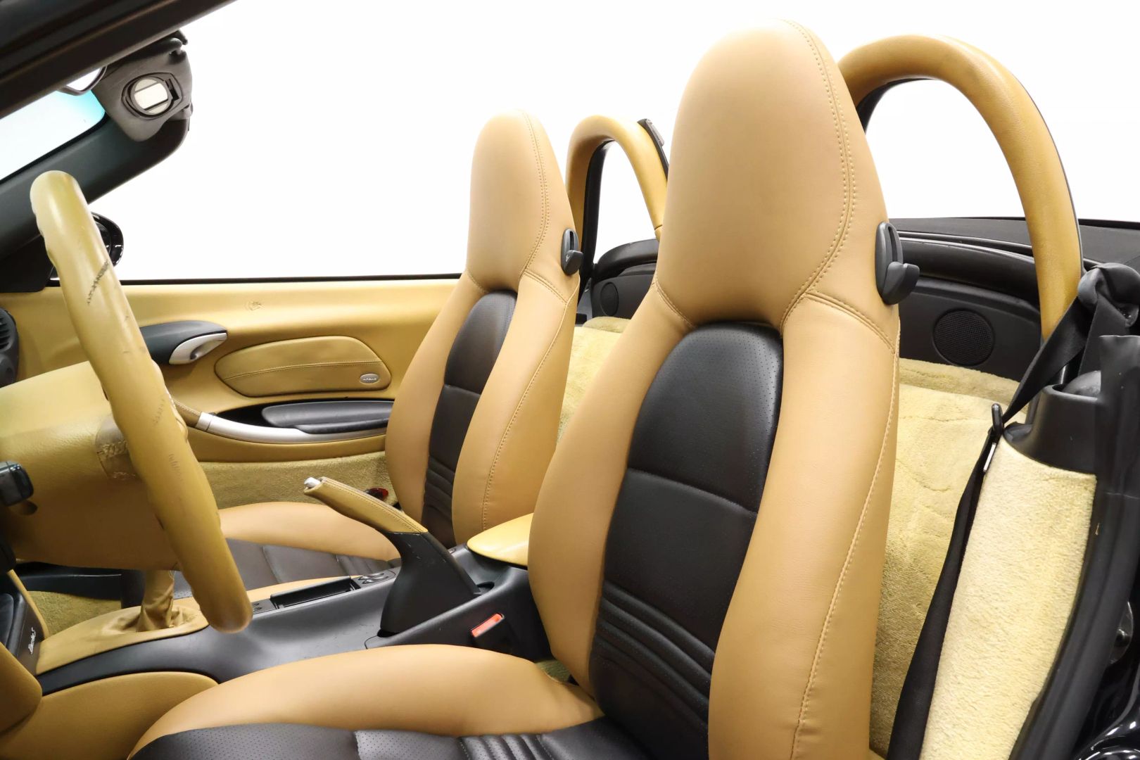 2003 Porsche Boxster - Image 17
