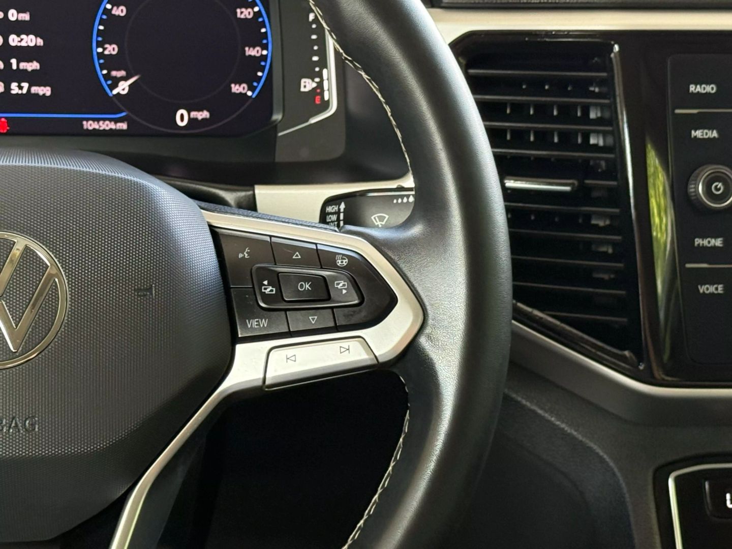 2021 Volkswagen Atlas - Image 38