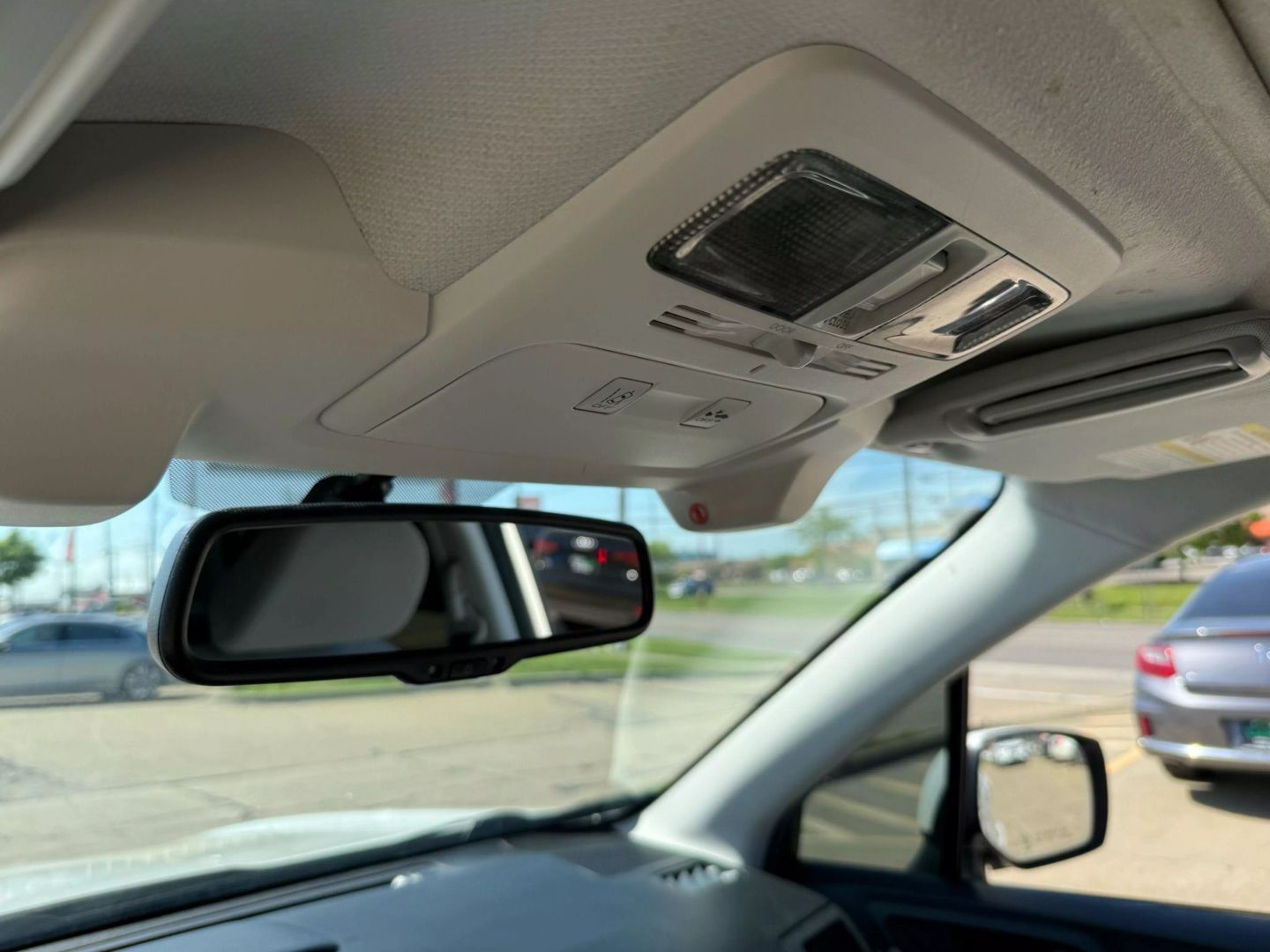 2015 Subaru Forester - Image 42
