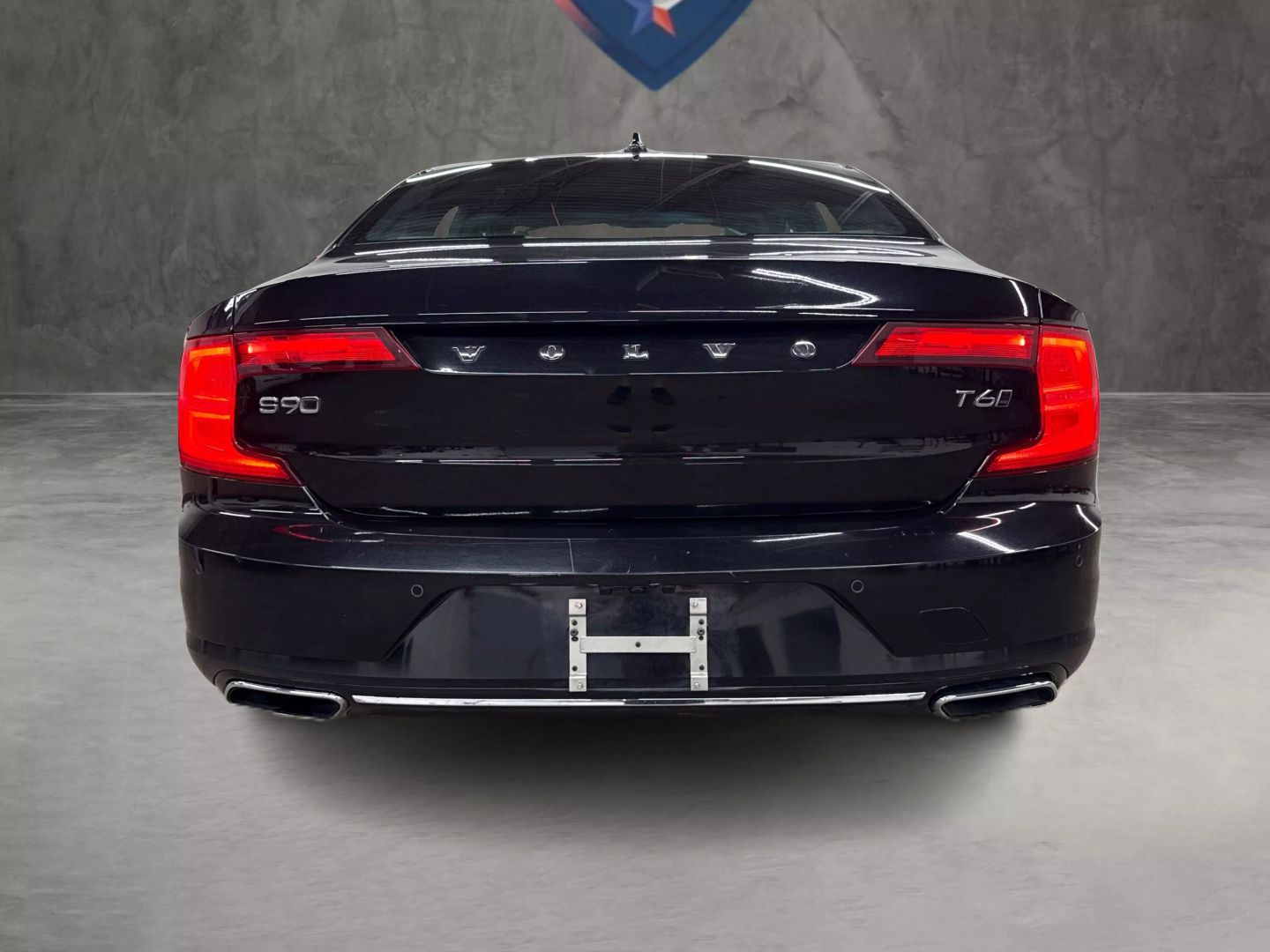 2017 Volvo S90 - Image 14