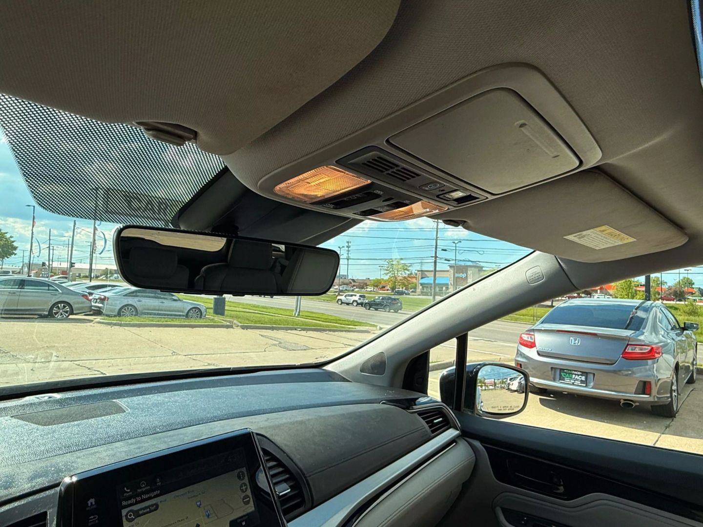2018 Honda Odyssey - Image 61