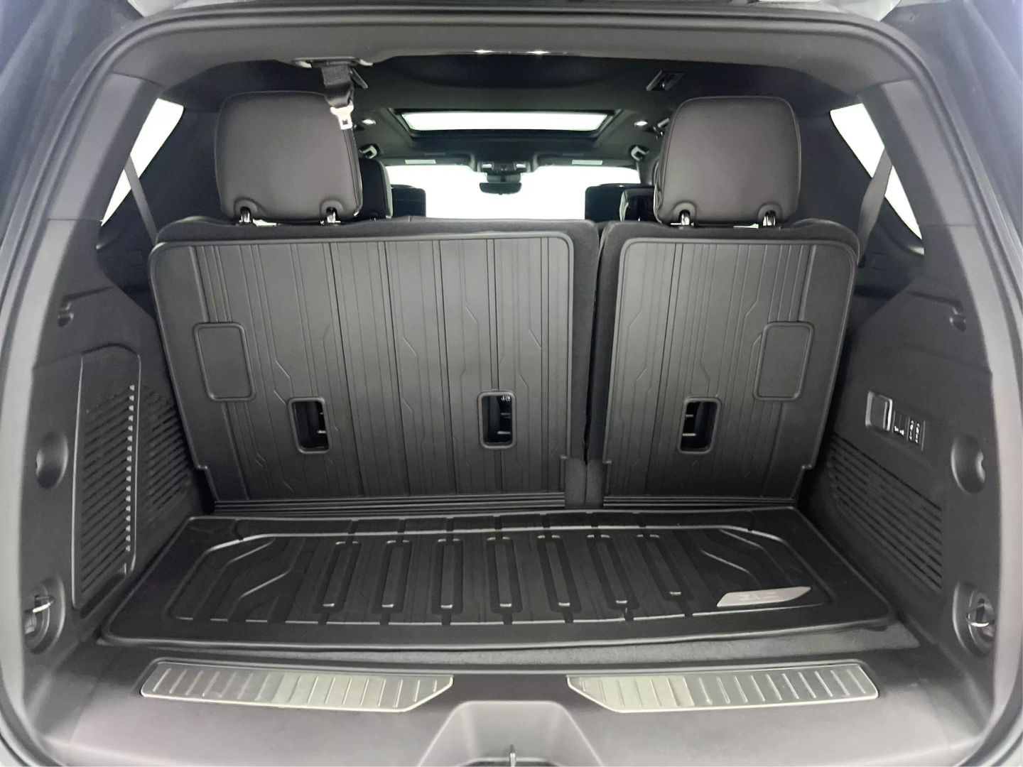 2025 Gmc Yukon - Image 11