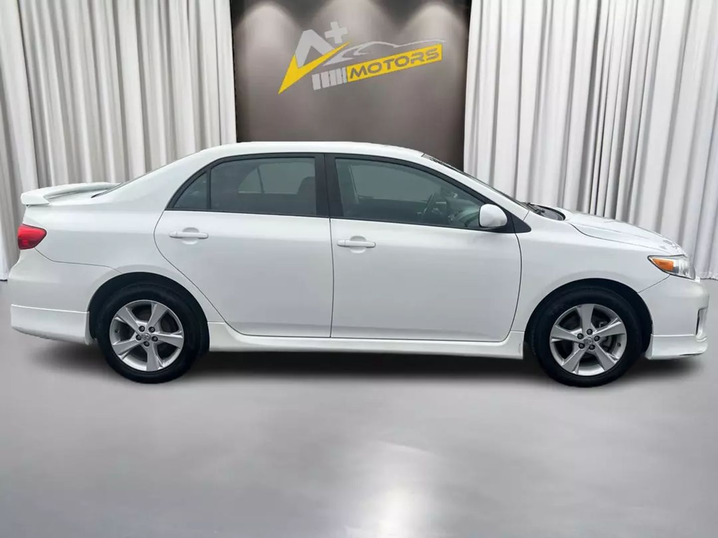 2011 TOYOTA COROLLA SEDAN 4-CYL, 1.8 LITER S SEDAN 4D