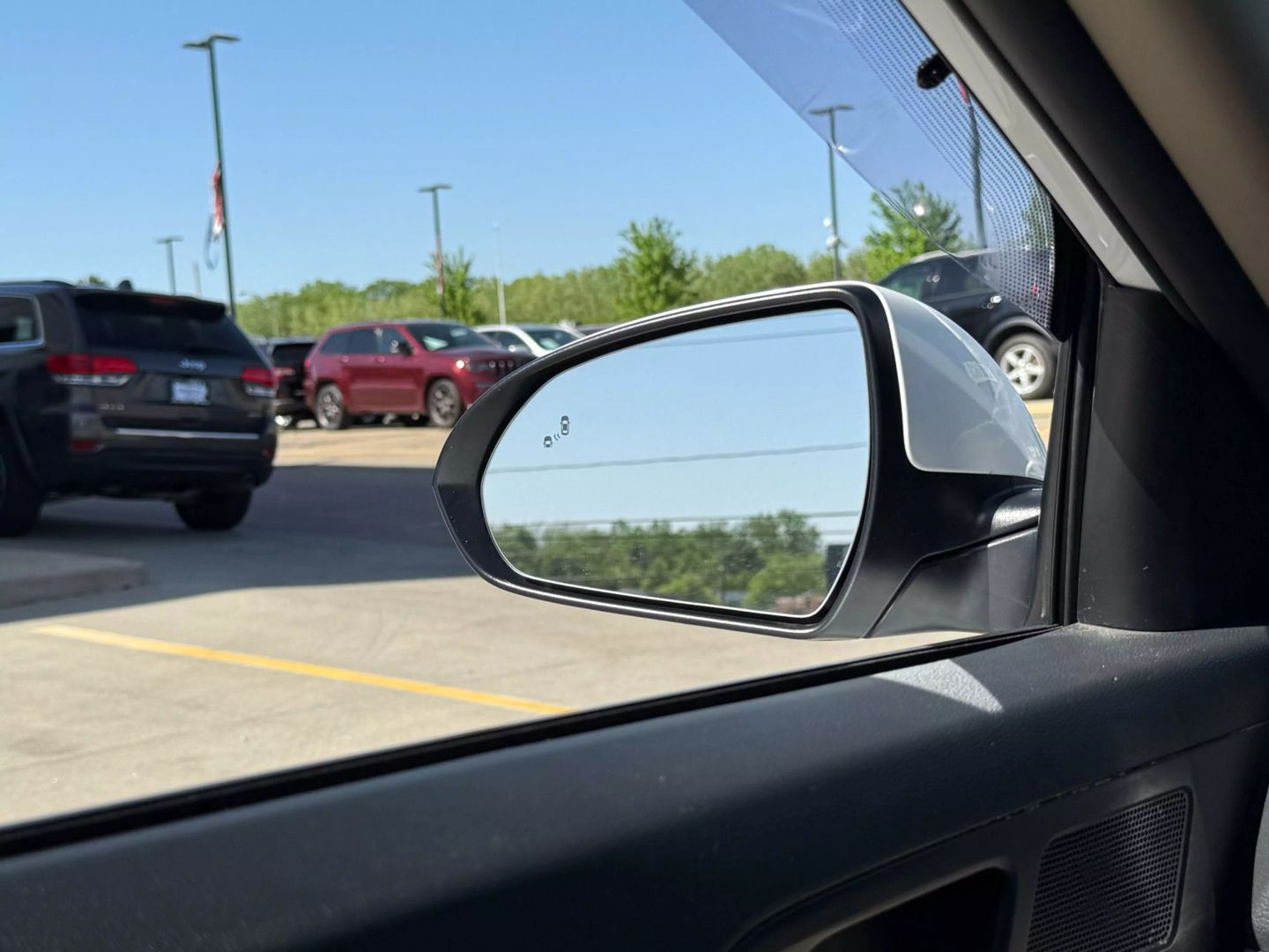 2018 Hyundai Elantra - Image 48