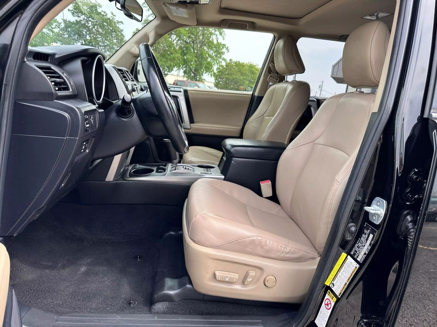 2013 Toyota 4runner - Image 14