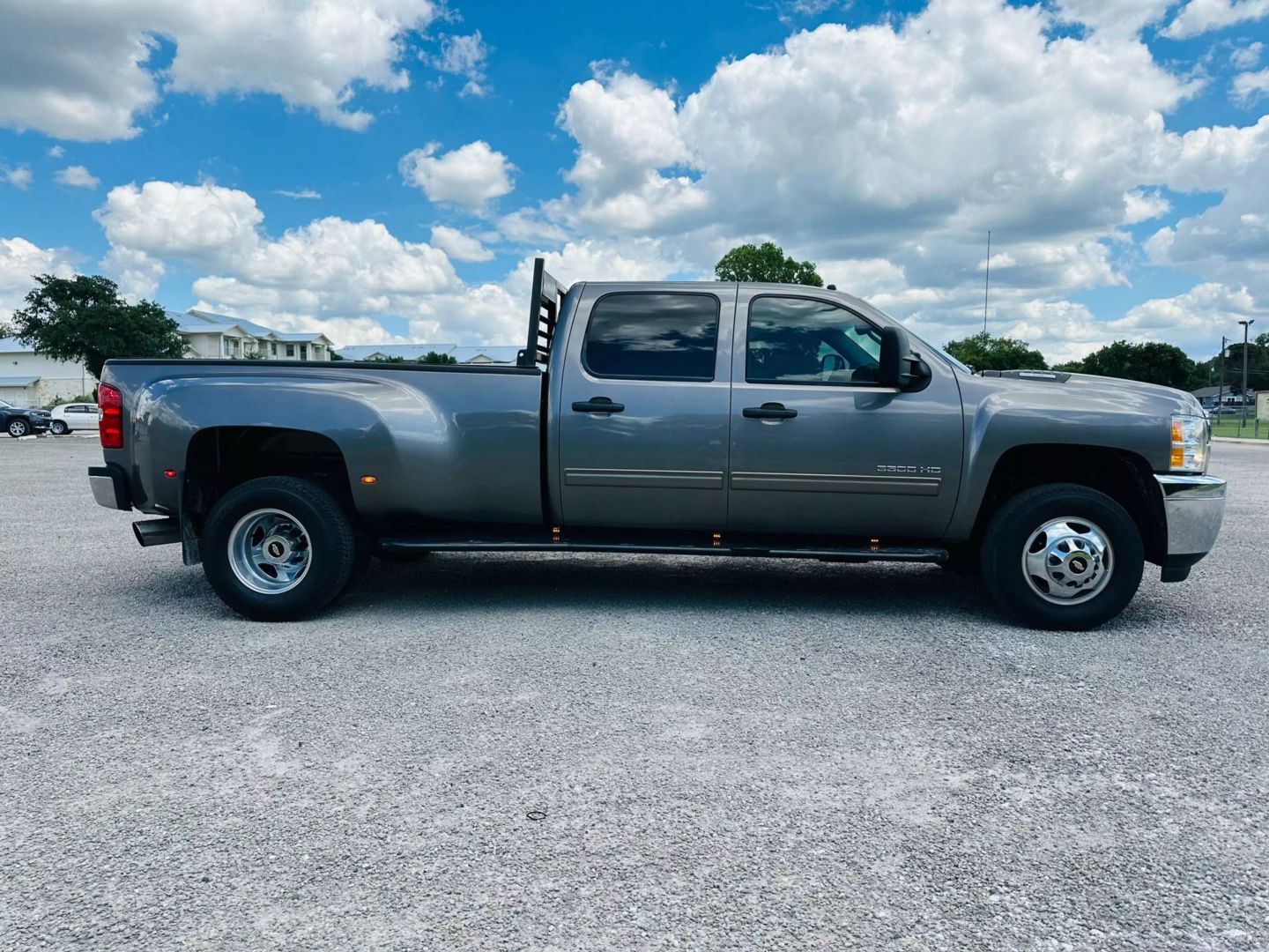 2013 Chevrolet Silverado 3500 Hd Crew Cab - Image 5